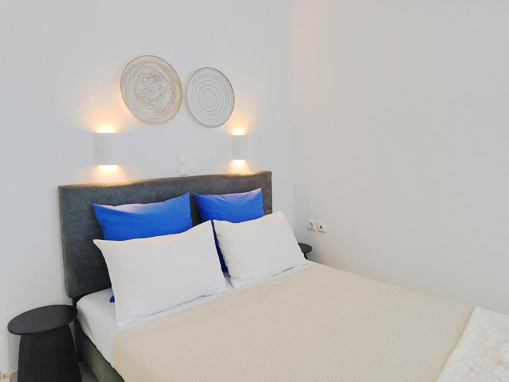 Apanema Paros *