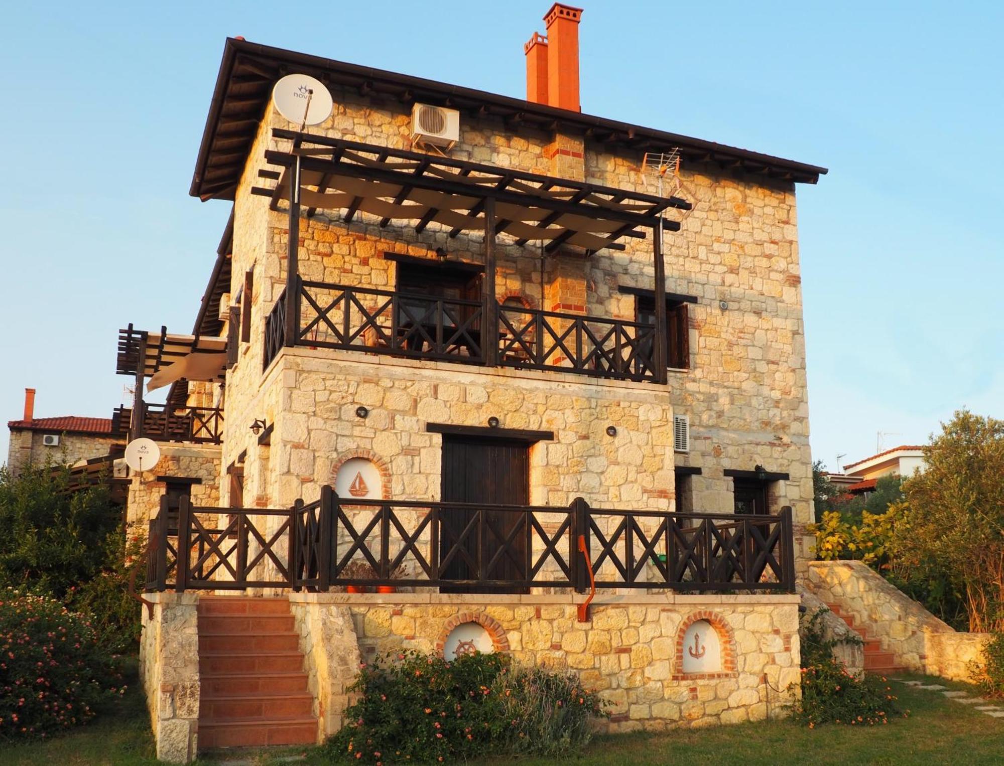 Holiday home Halkidiki Luxurious Stonehouses