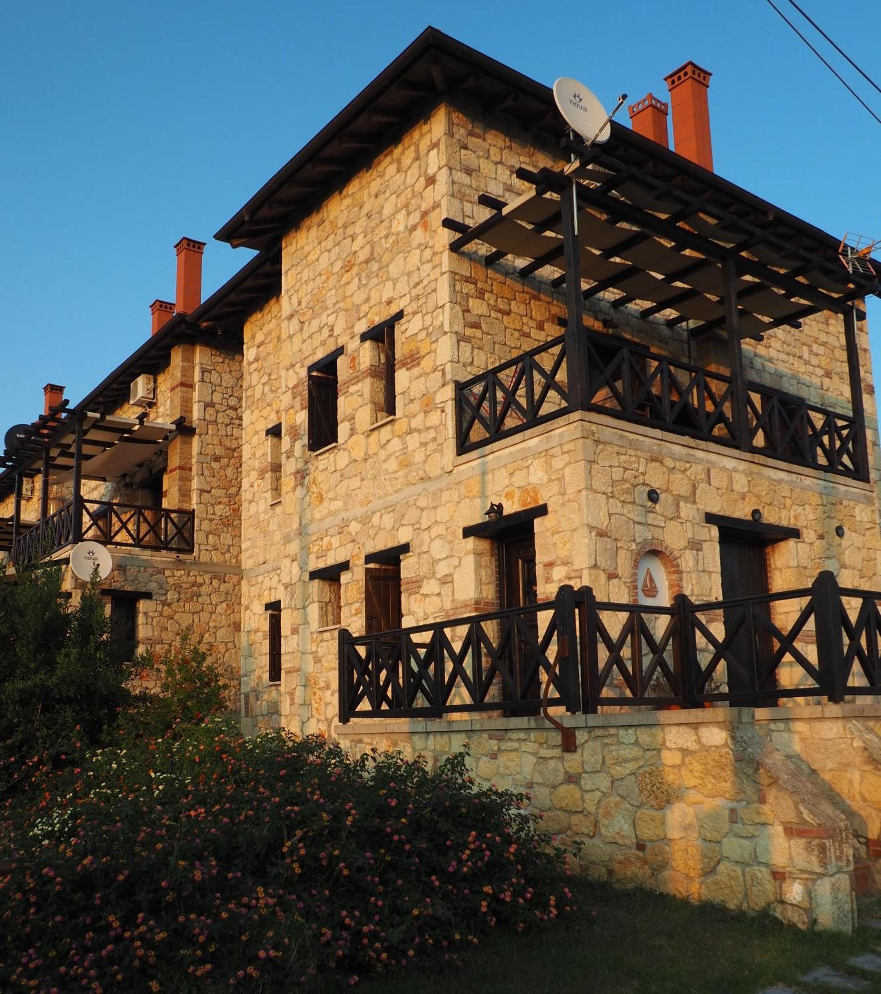 Halkidiki Luxurious Stonehouses Holiday home *