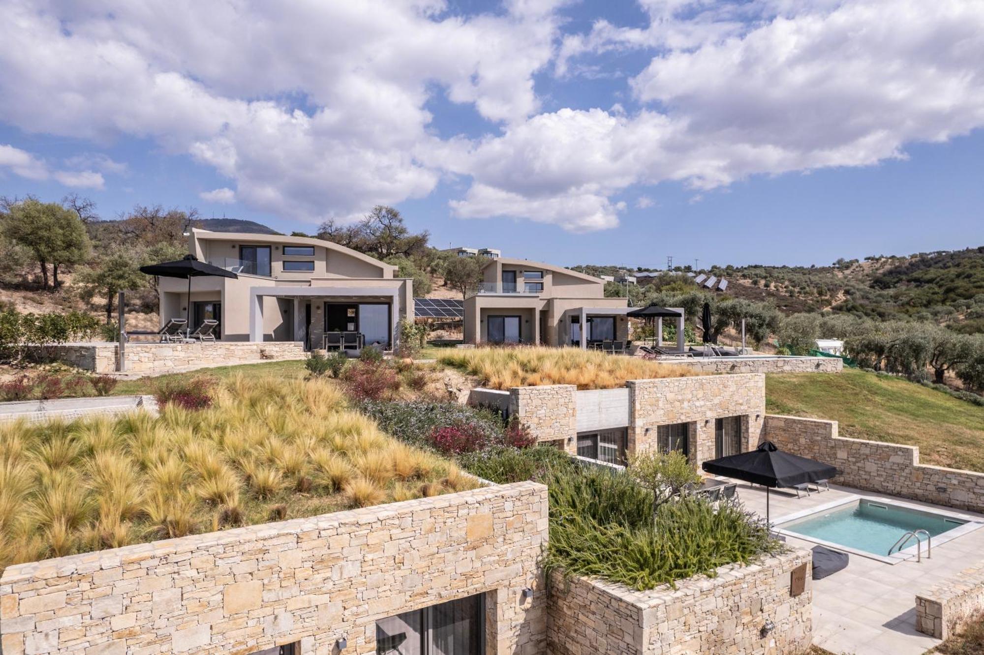 Fari Stone * Skala Marion