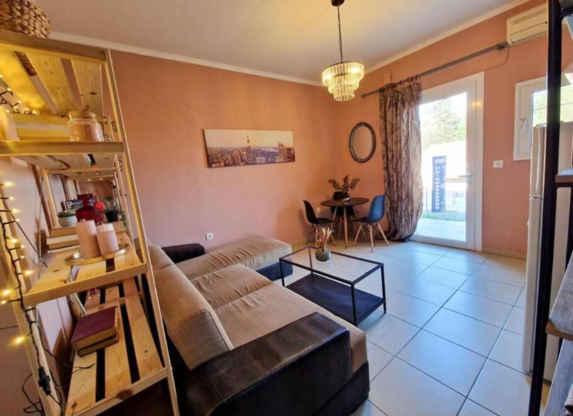 Sophia's Corner Art Apt. Holiday home Dassia (Corfu)