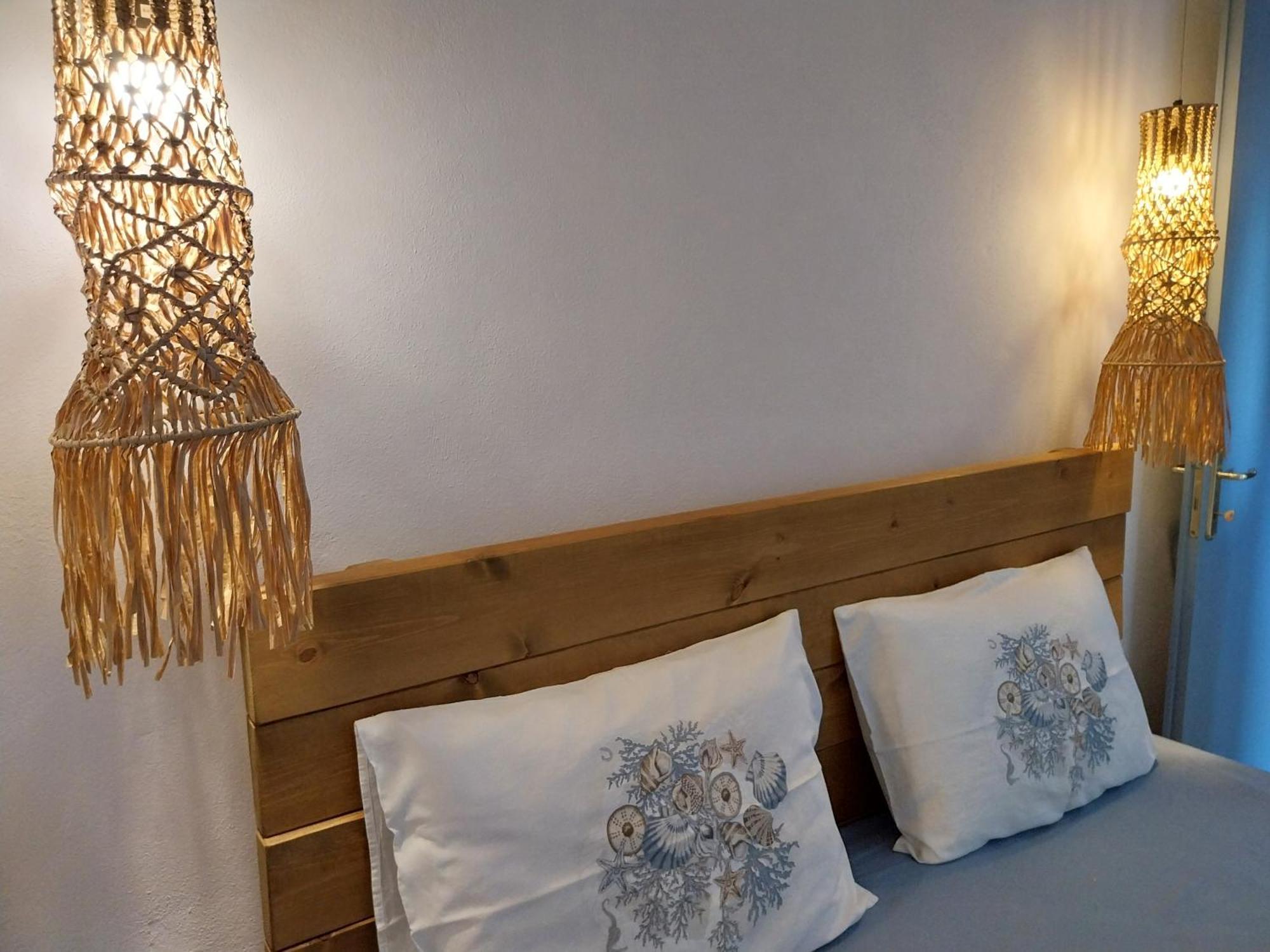 Galazio Seaside Luxury & Coffee Shop Apartment *