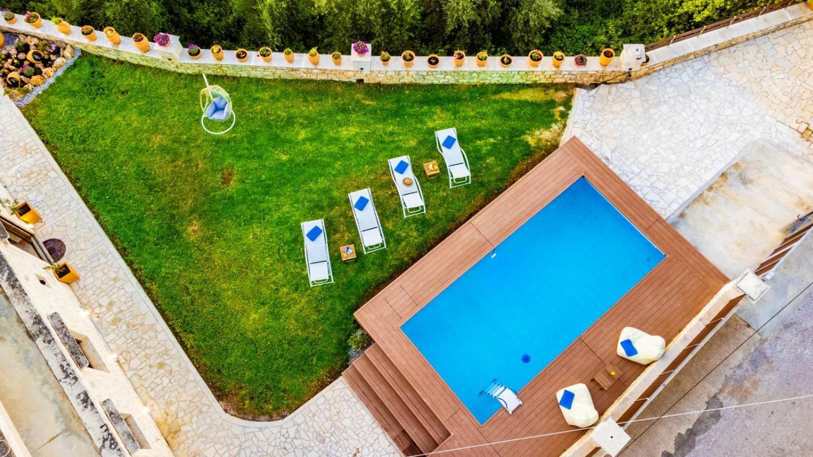 Stone With Private Pool Villa