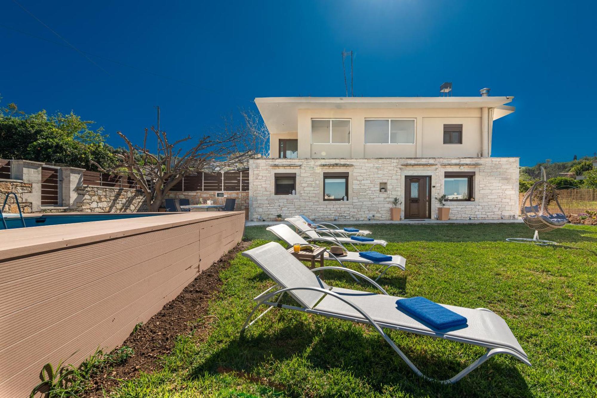 Stone With Private Pool * Alfa
