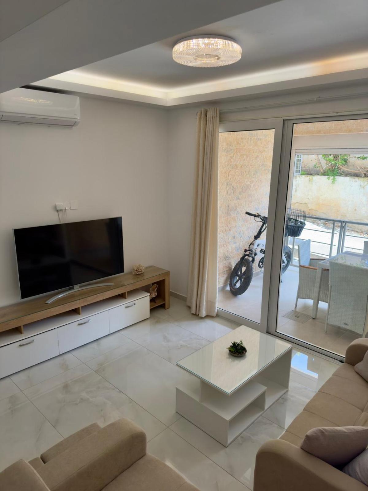 Filocsenia Sea Side Apartment