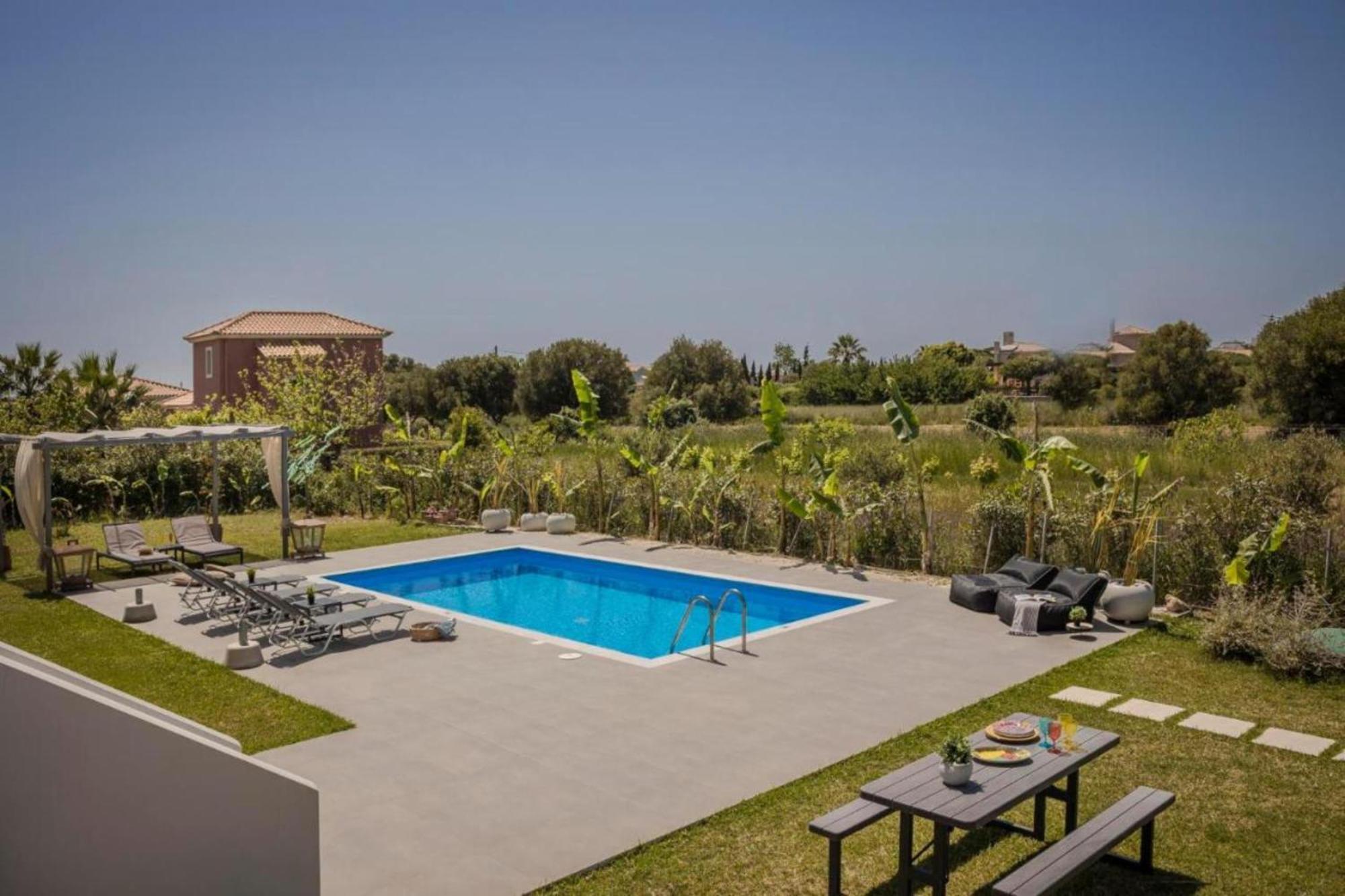 Villa Summer Ai Helis