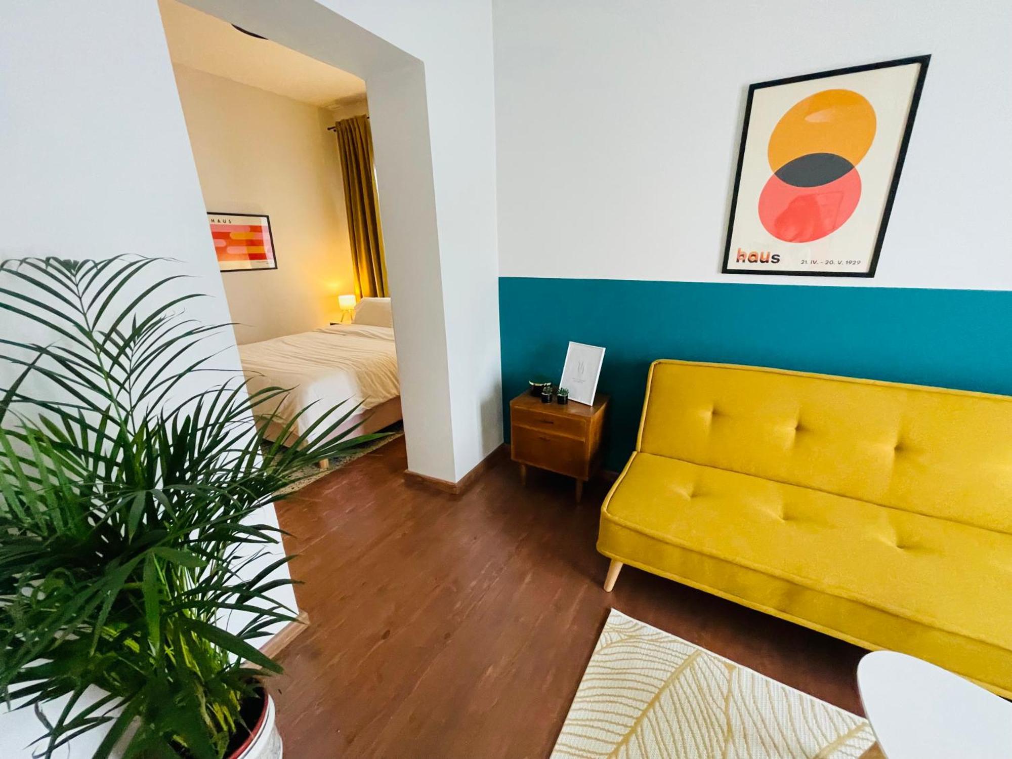 19 Living Apartment