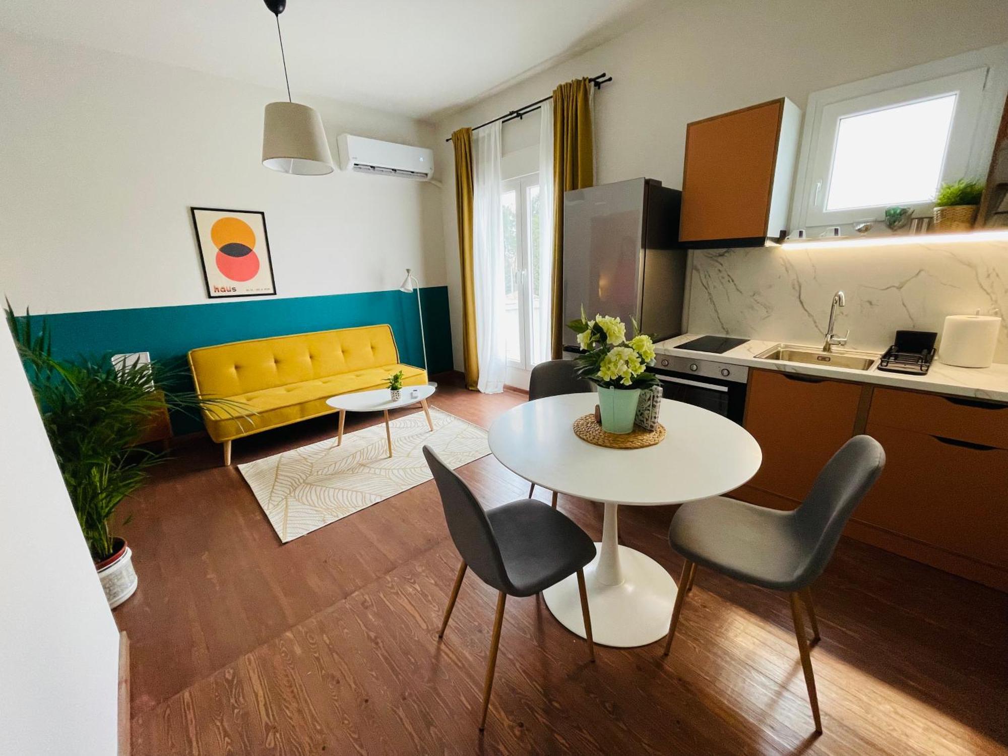Apartment 19 Living Komotini