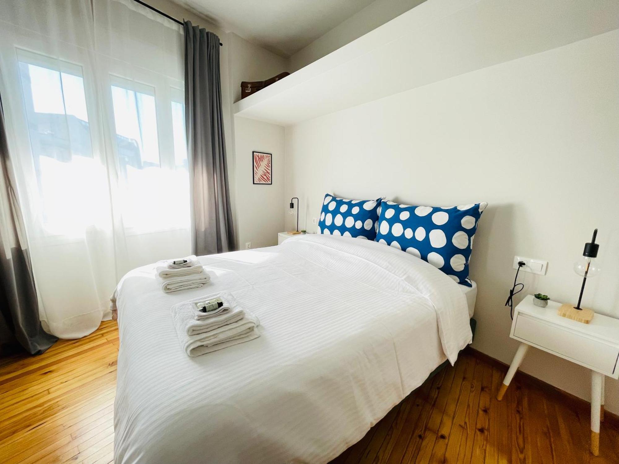 19 Living Apartment *