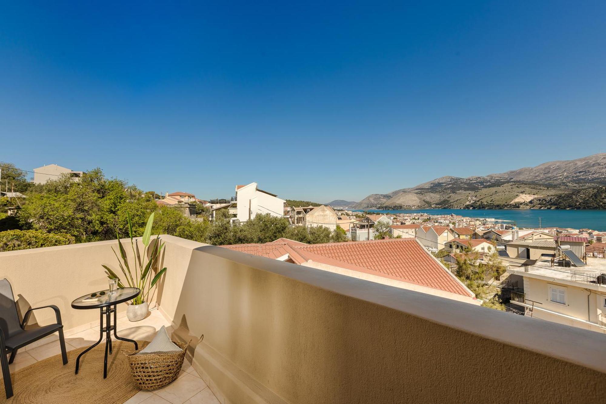 Fanis Elegant Great View &loft *
