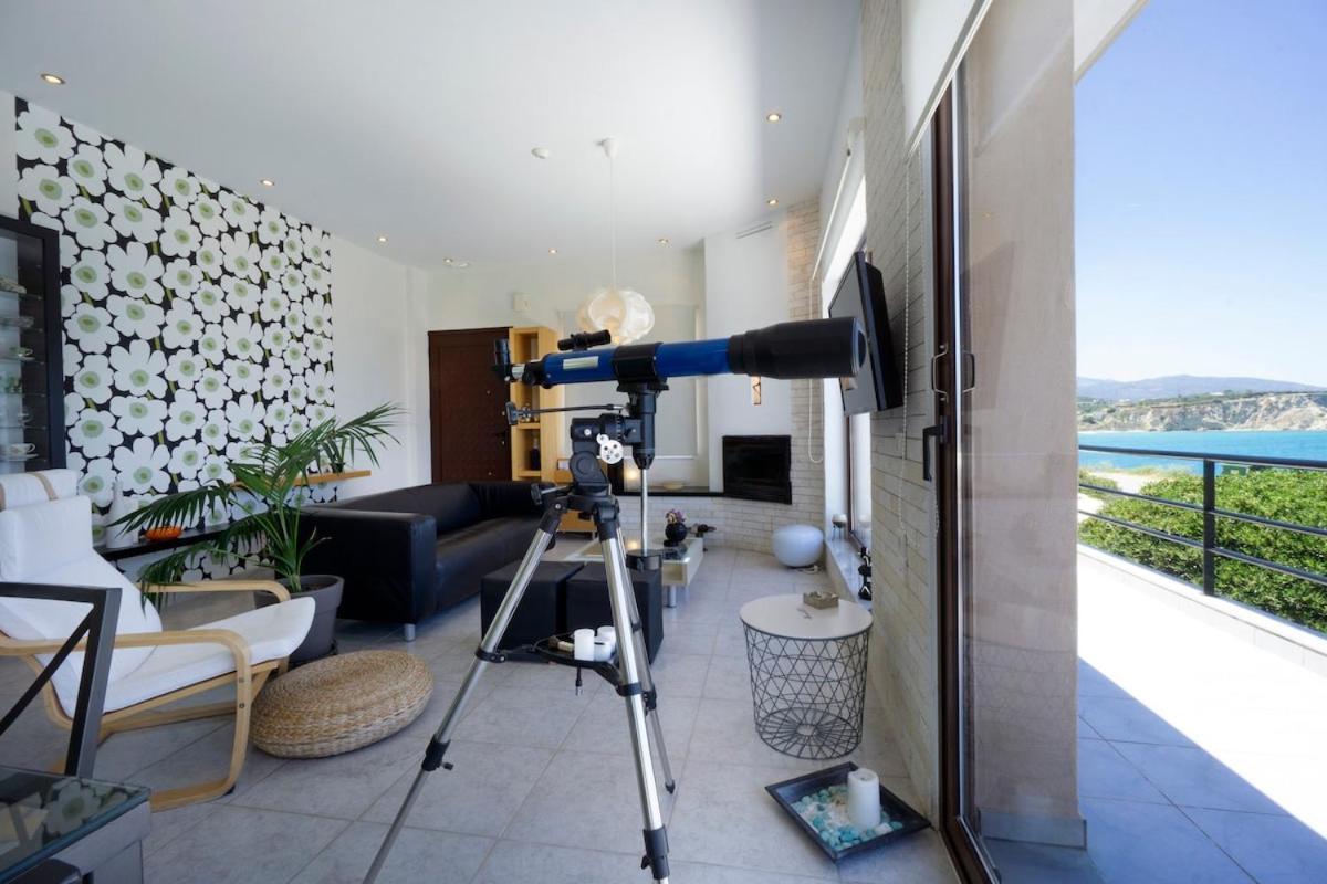 Ostria Seaside House