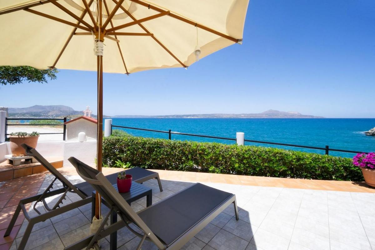 Ostria Seaside House *