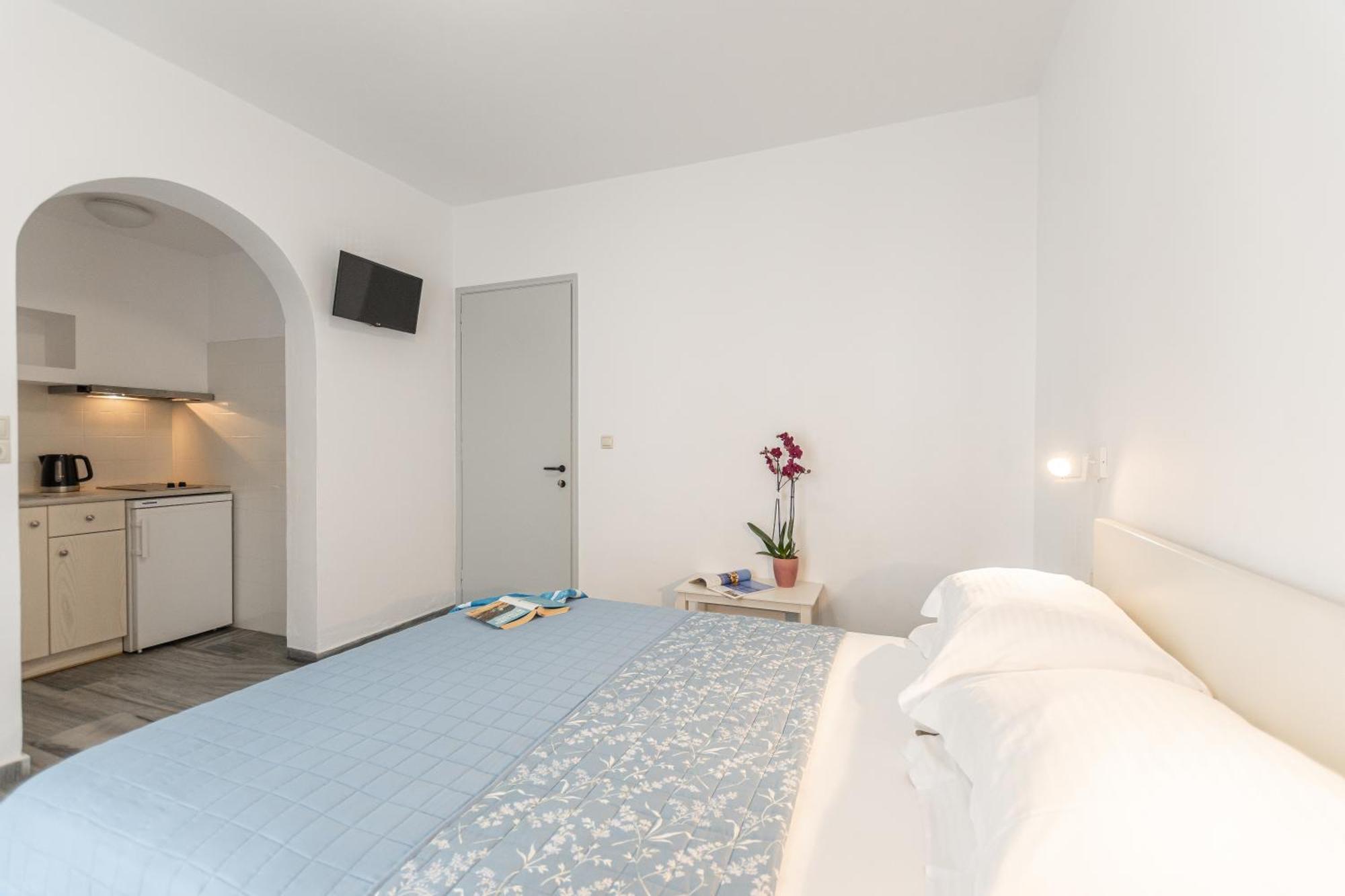 Azur Playa Naxos Hotel *