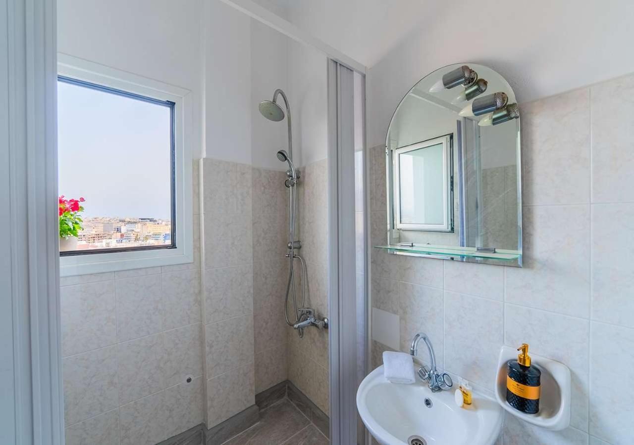 Apartment Amazing View At Filopappou Hill In Koukaki! Athens