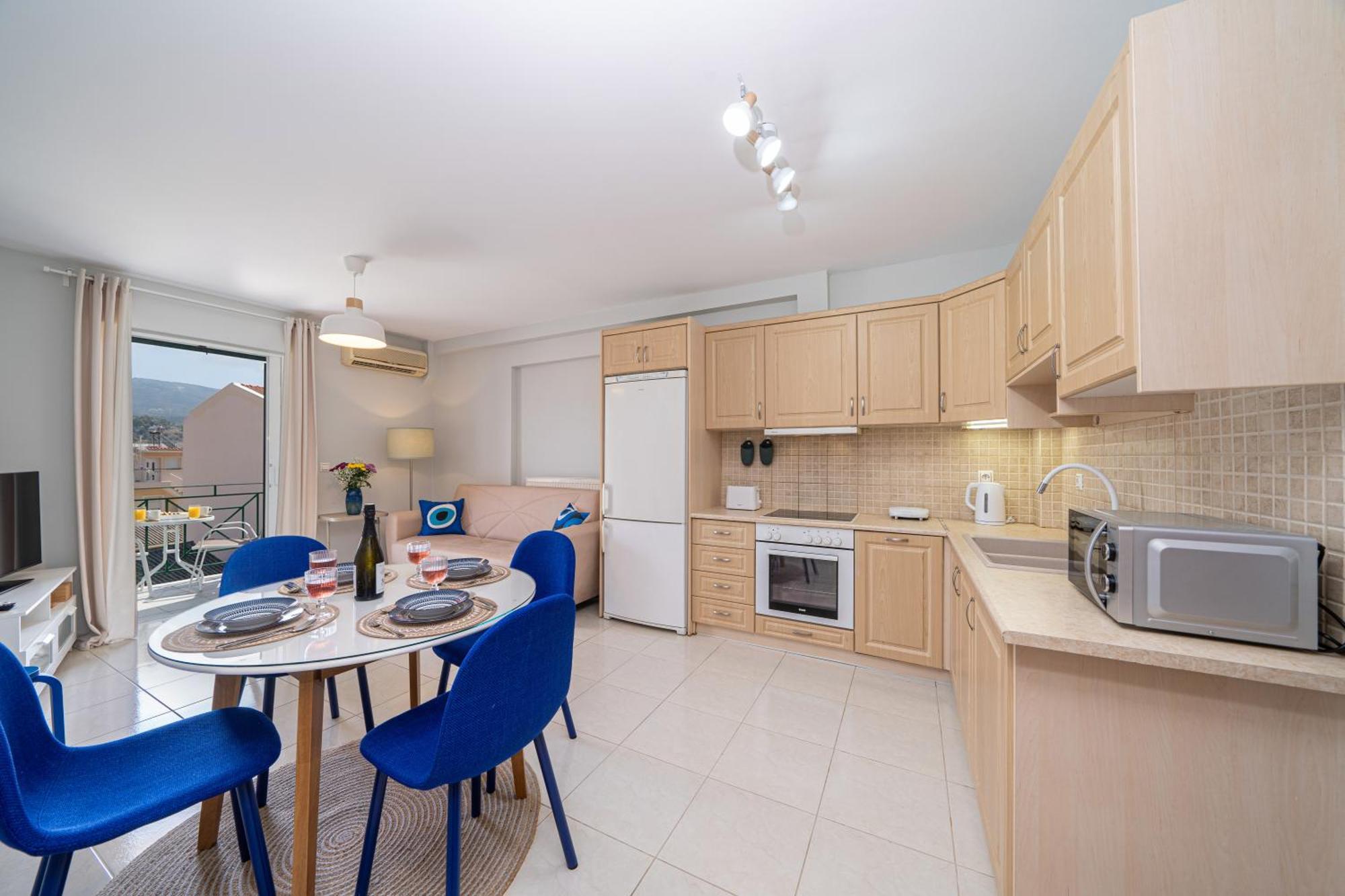R-ammos Family Apartment