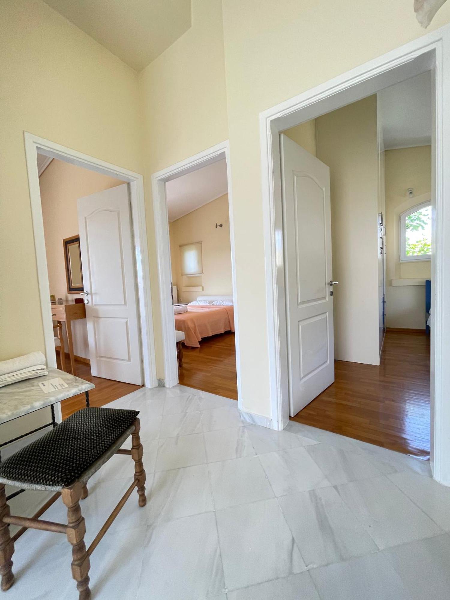 Alice's Land Holiday home Nea Iraklitsa