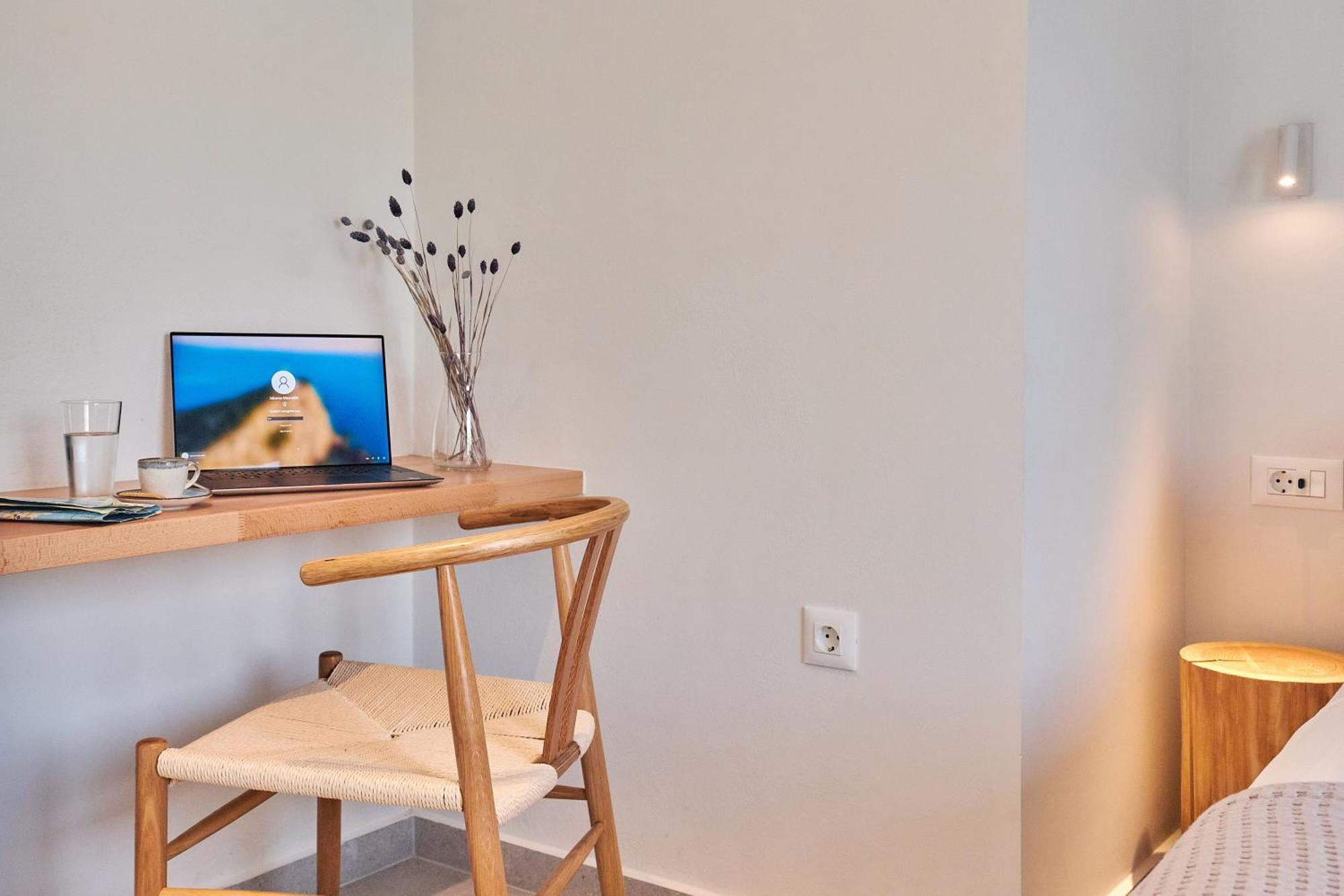 Apartment Pachnes Luxury - Heated Pool, Sea View Kounoupidhiana