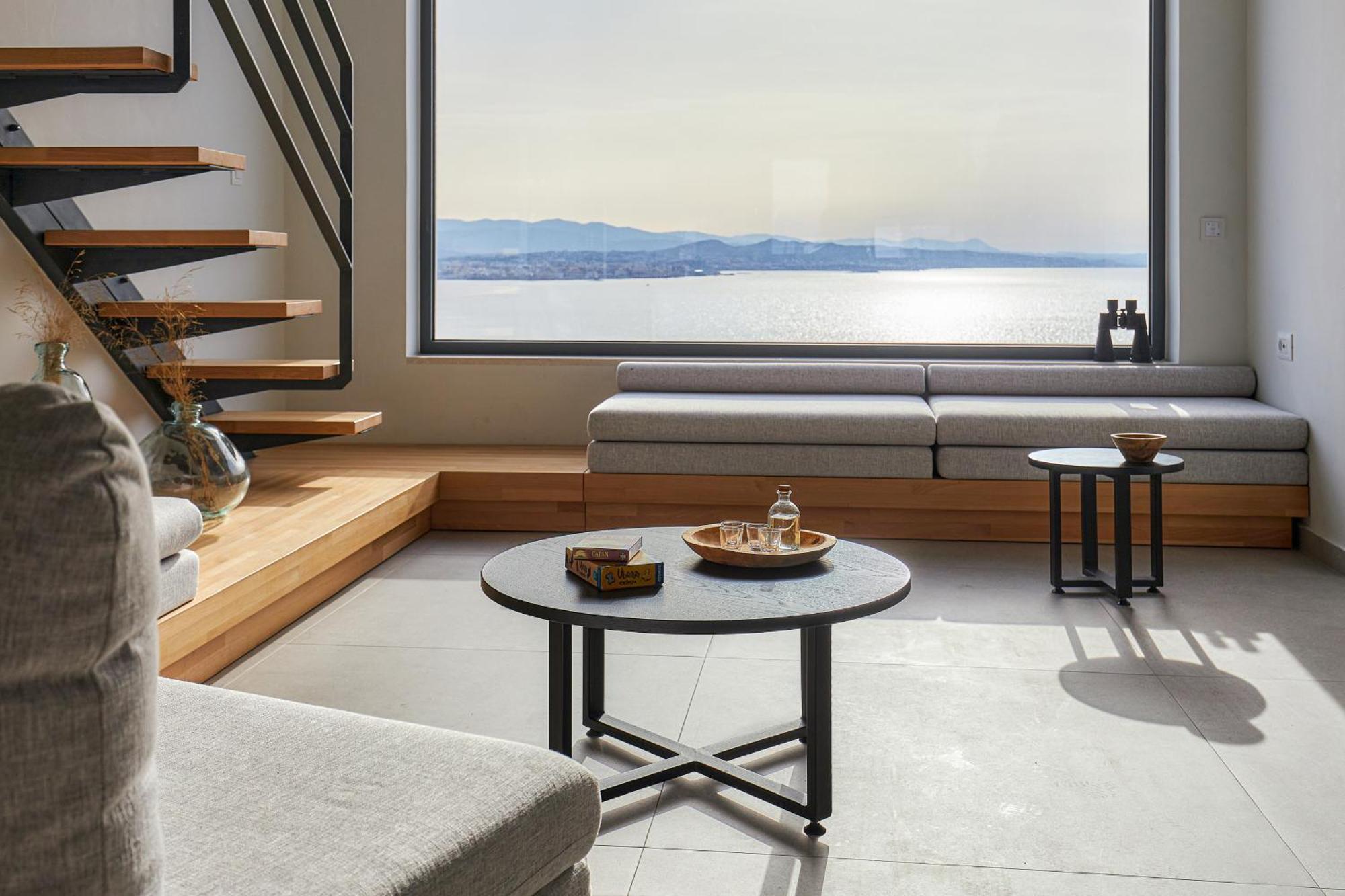 Pachnes Luxury - Heated Pool, Sea View *