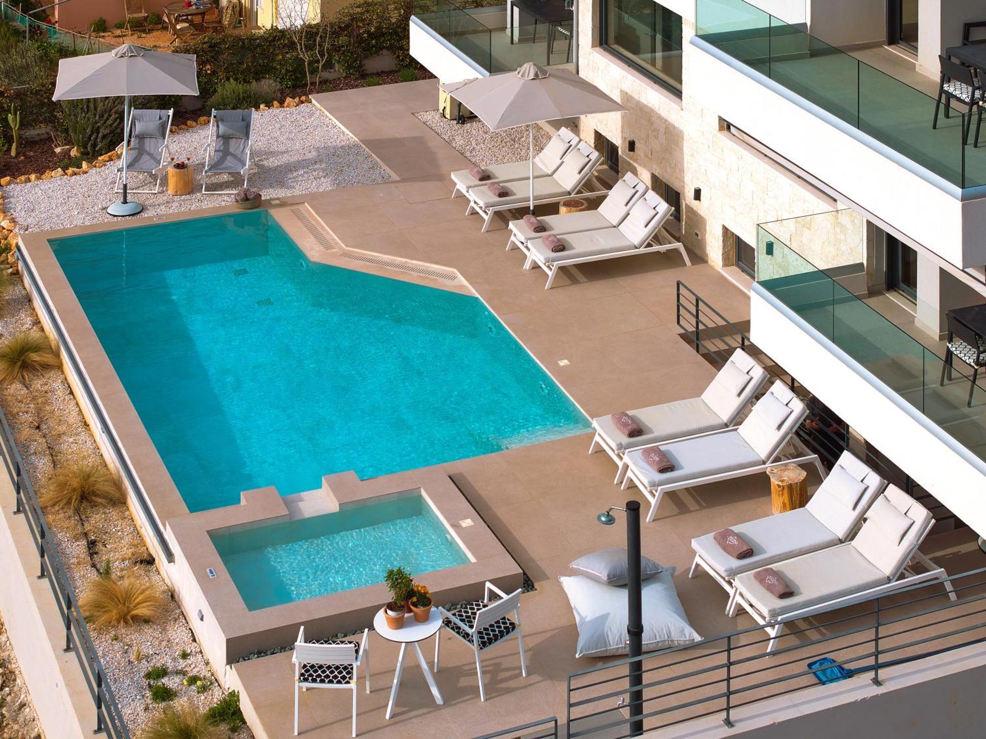 Pachnes Luxury - Heated Pool, Sea View Apartment Kounoupidhiana