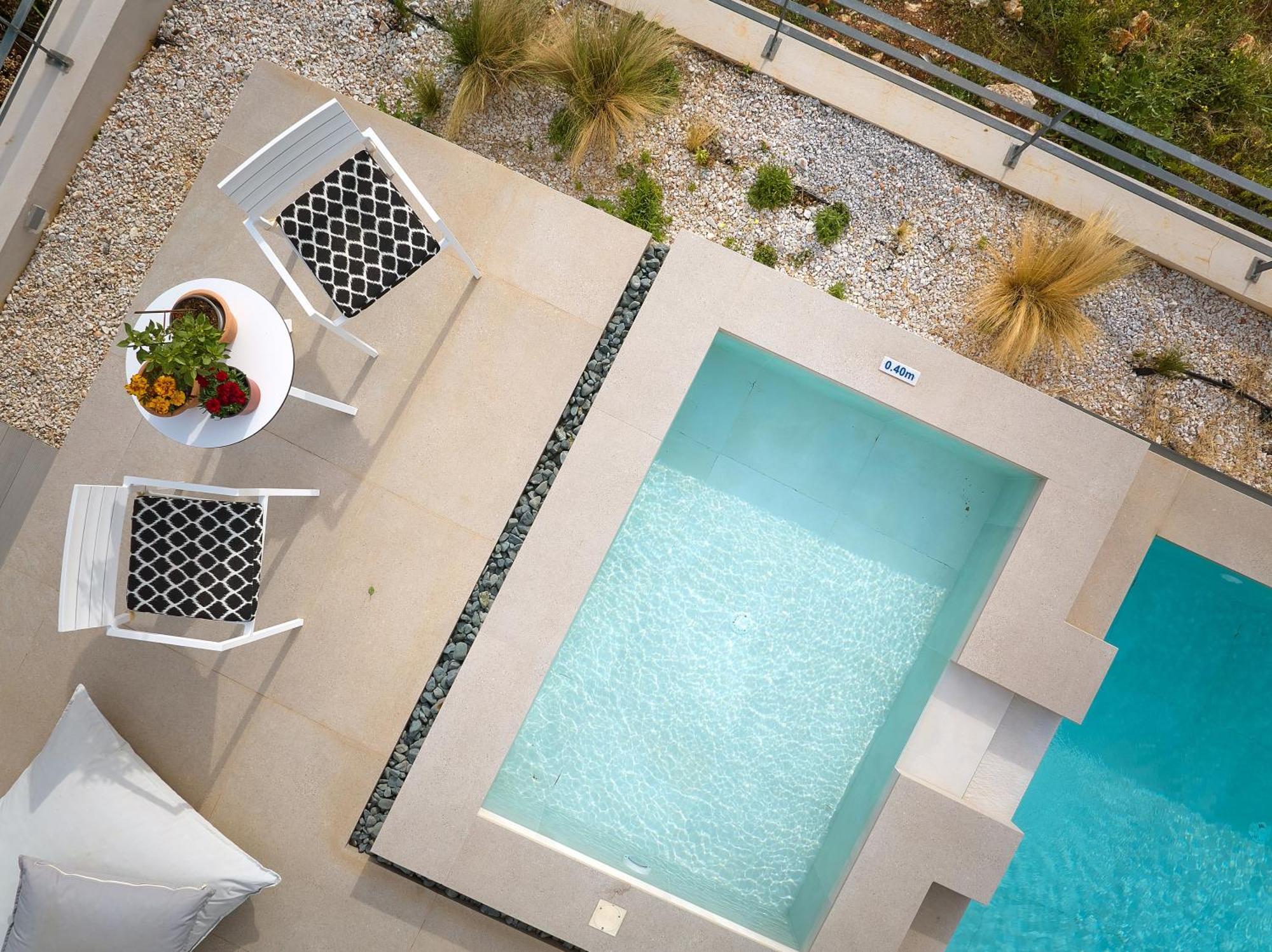 Pachnes Luxury - Heated Pool, Sea View Apartment *