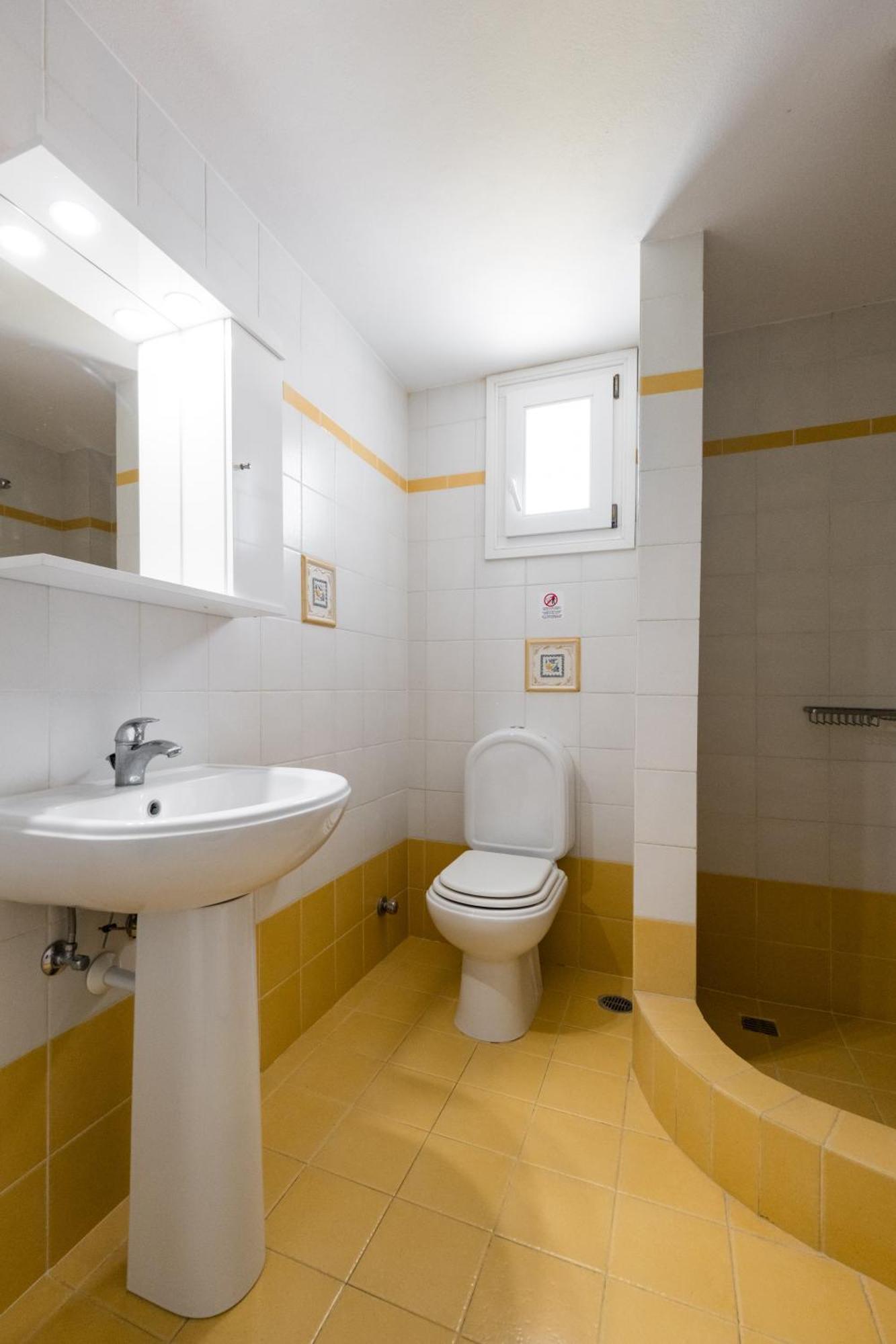 Afroditi Aparthotel *