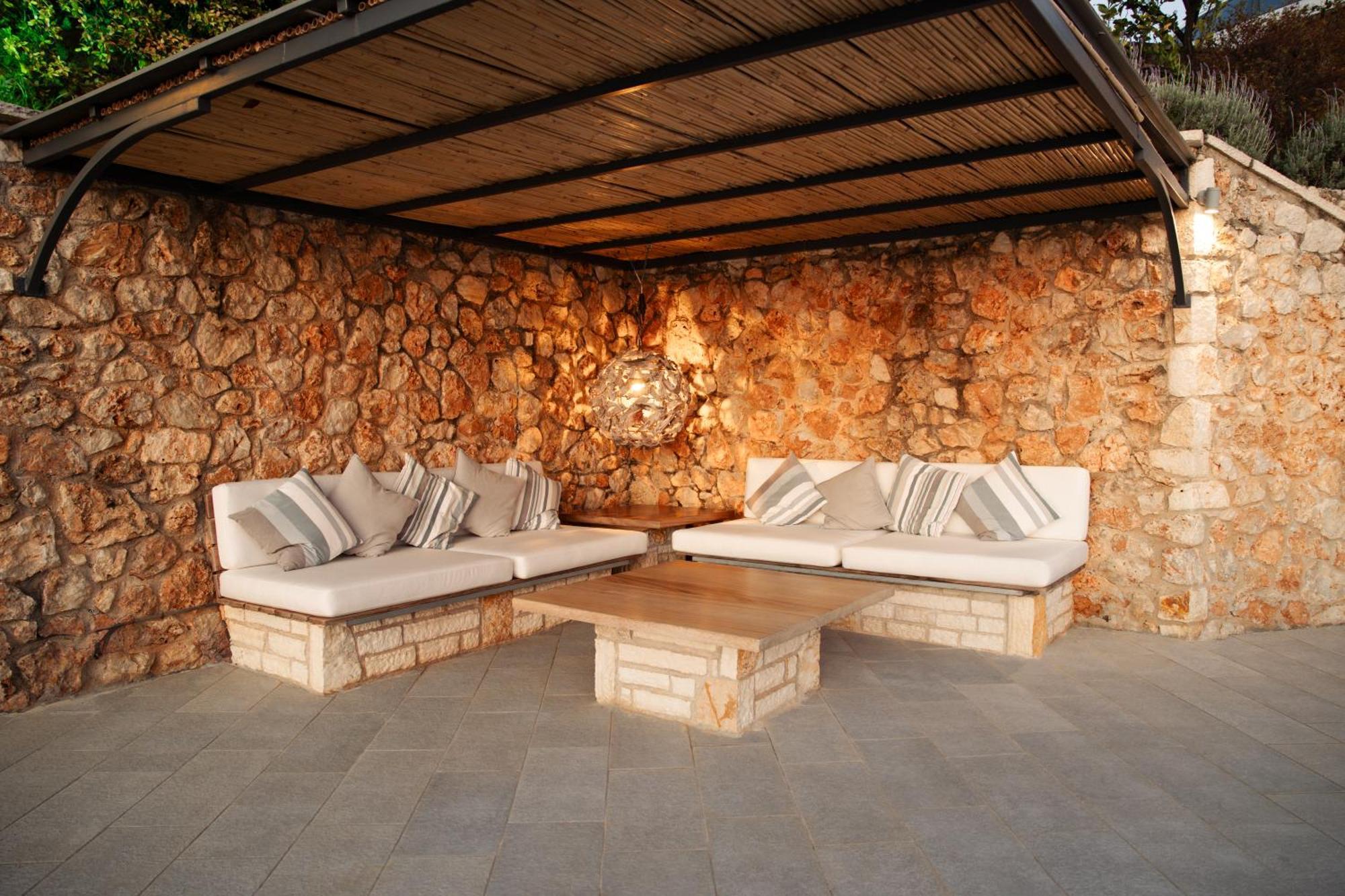 Aldena Luxury Villa *