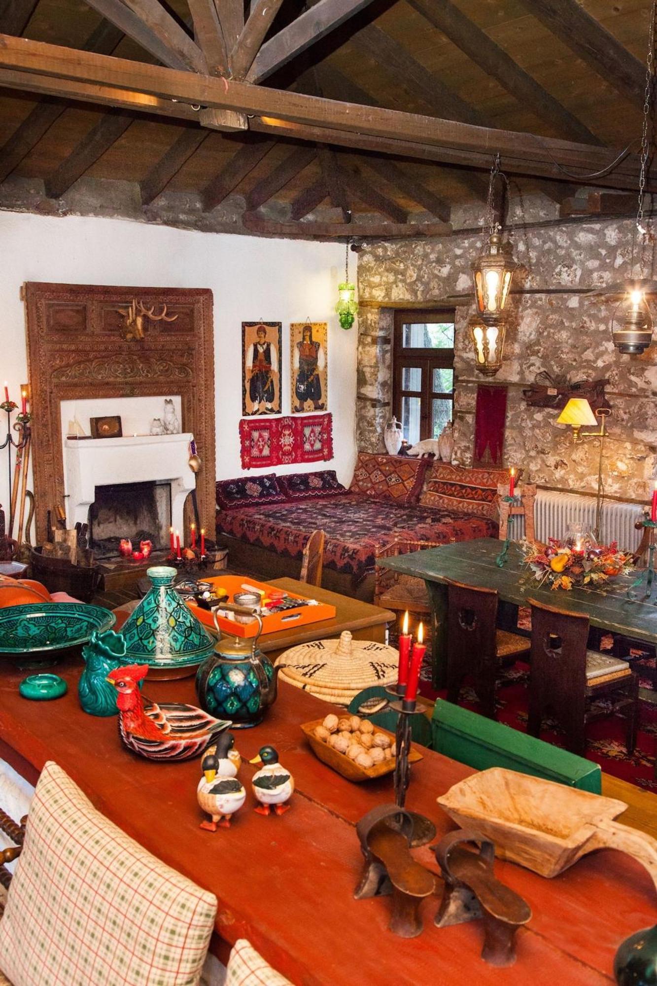 260m2 Unique Mountain House In Parnasos *