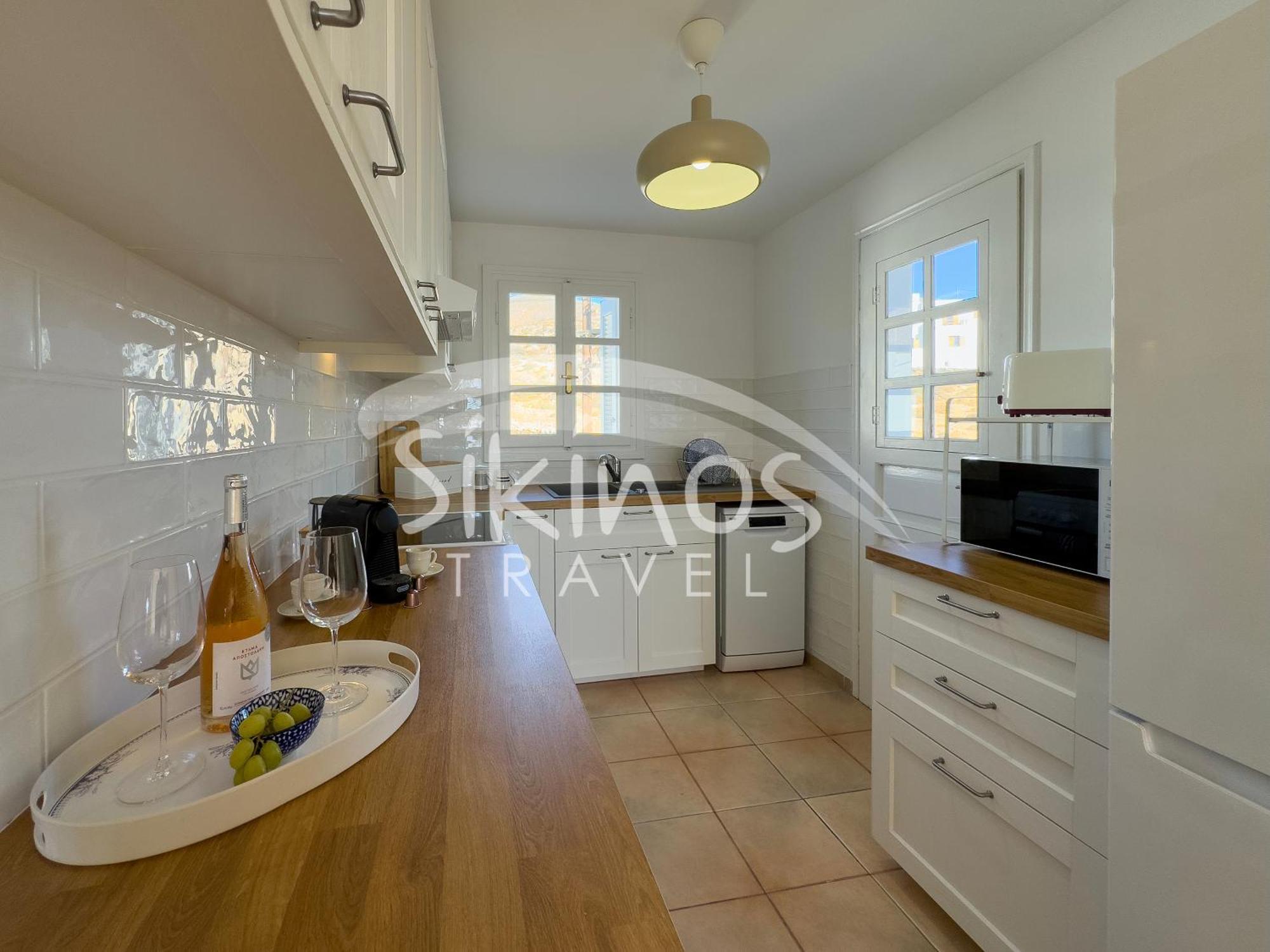 Beachfront Cycladic House Folegandros Town