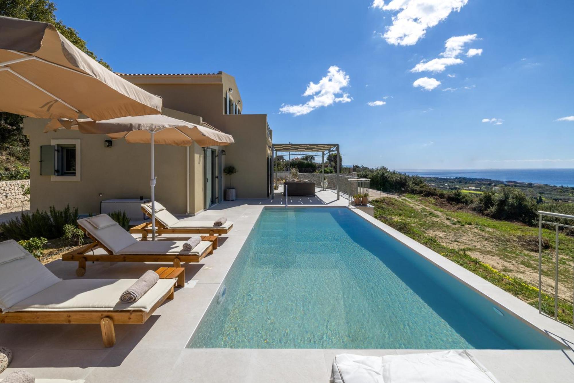 Villa Artemis Seaview - Private Pool, Jacuzzi Luxury Special Offer *