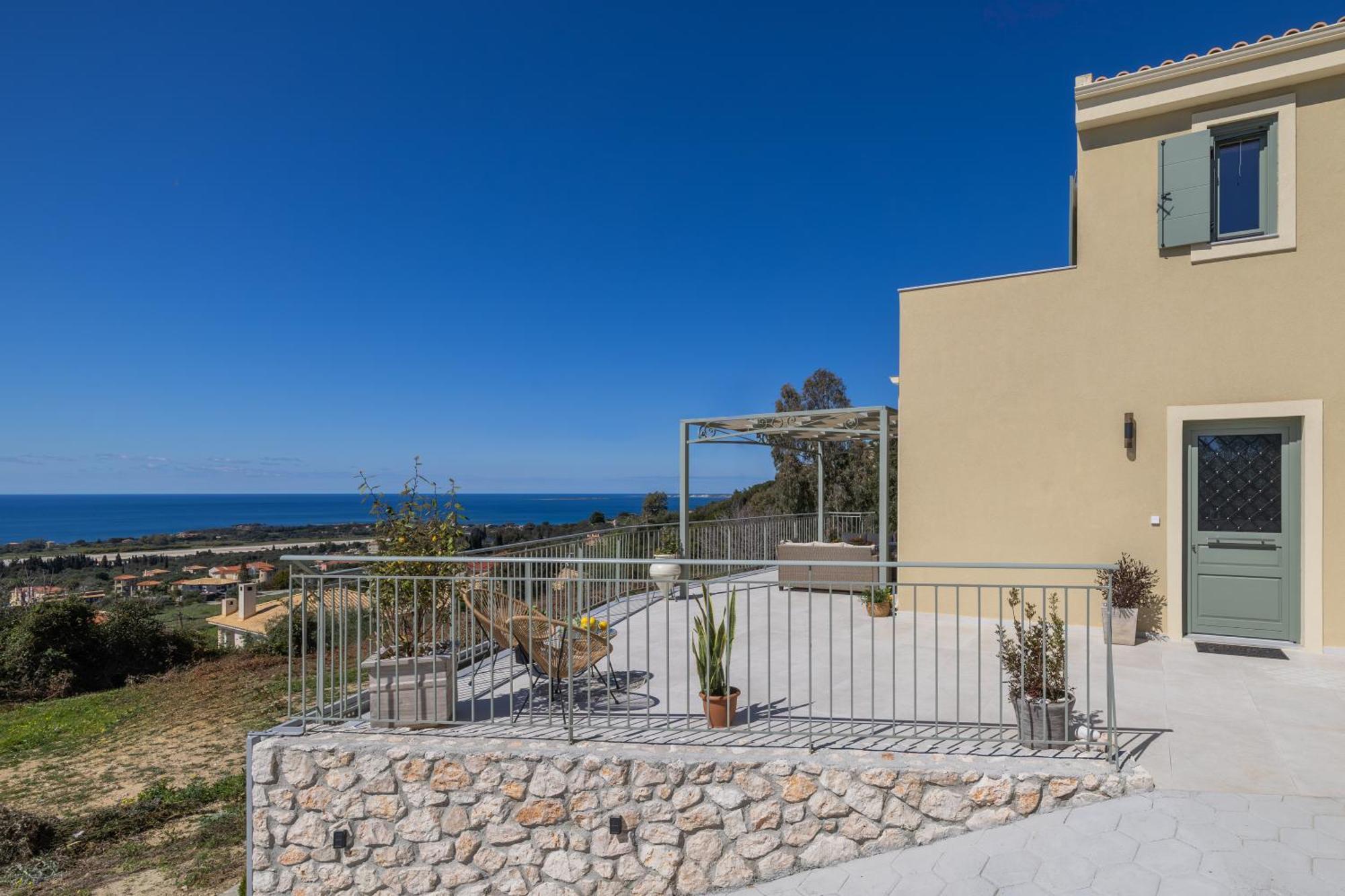 Villa Artemis Seaview - Private Pool, Jacuzzi Luxury Special Offer