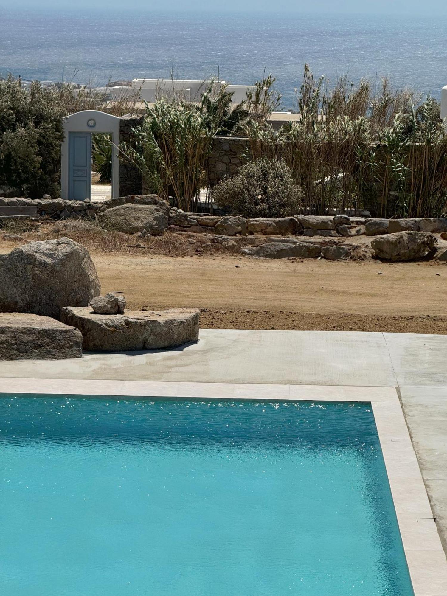 The Blue Of Mykonos * Platys Gialos (Mykonos)