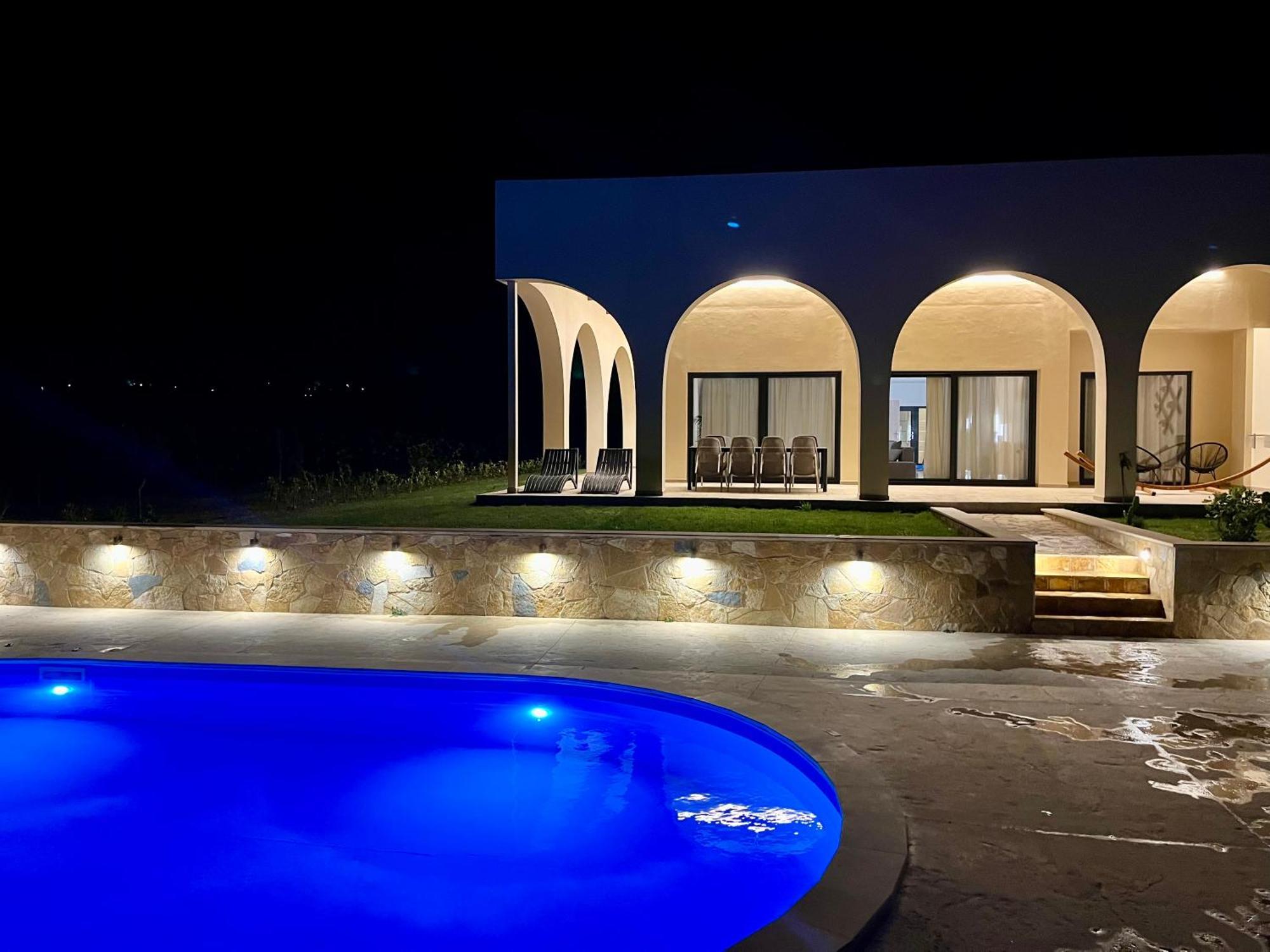 Selena Front Loft - With Private Pool & Garden Villa Episkopi (Rethymno)