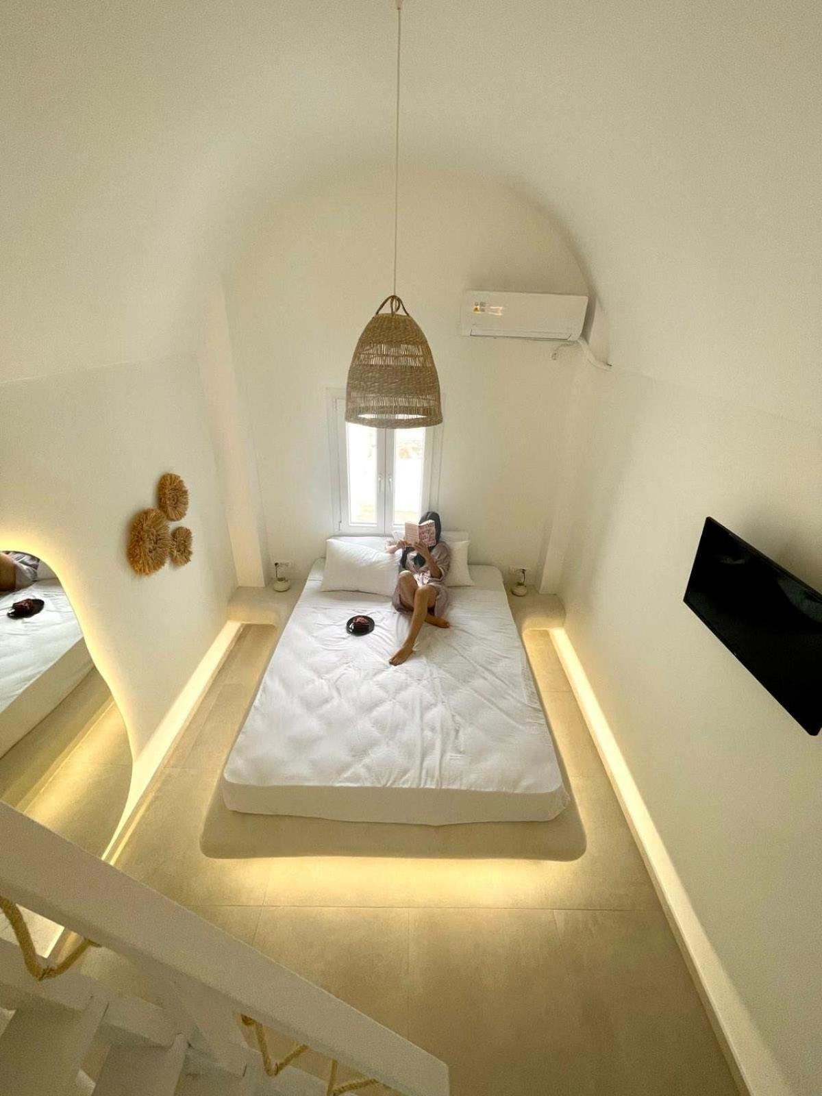 Mayema Cycladic House W Village And Black View Santorini Apartment *
