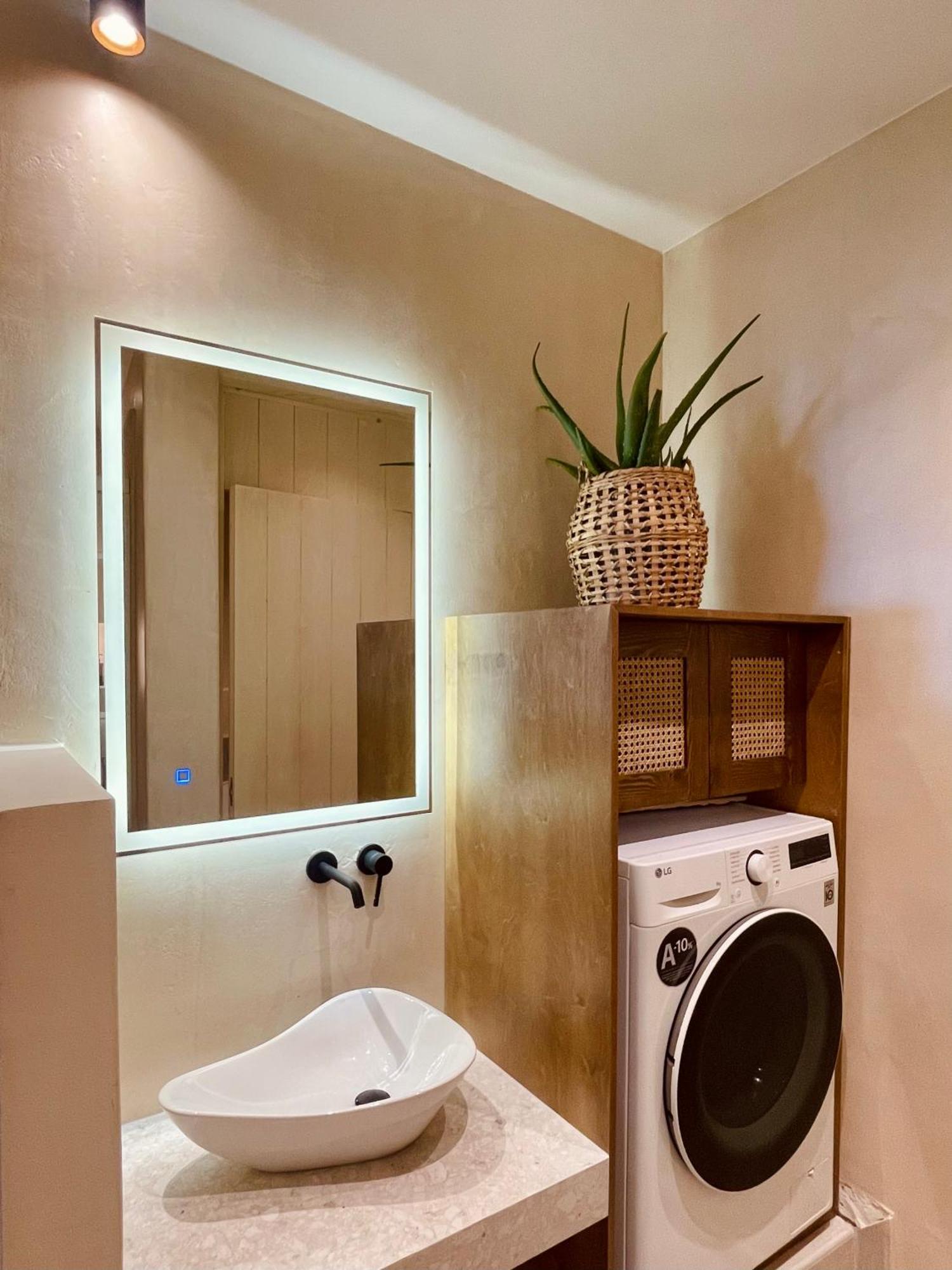The Lagoon - Coastal Living - Beachfront Luxury - Adults Only Plakias