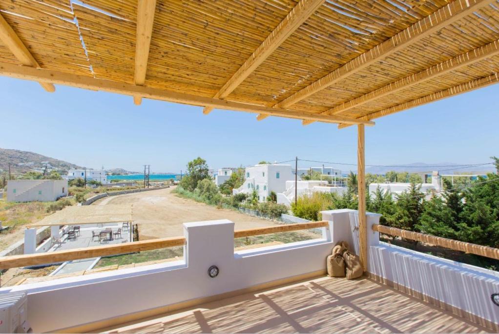 Medusa & Plaka (Naxos)