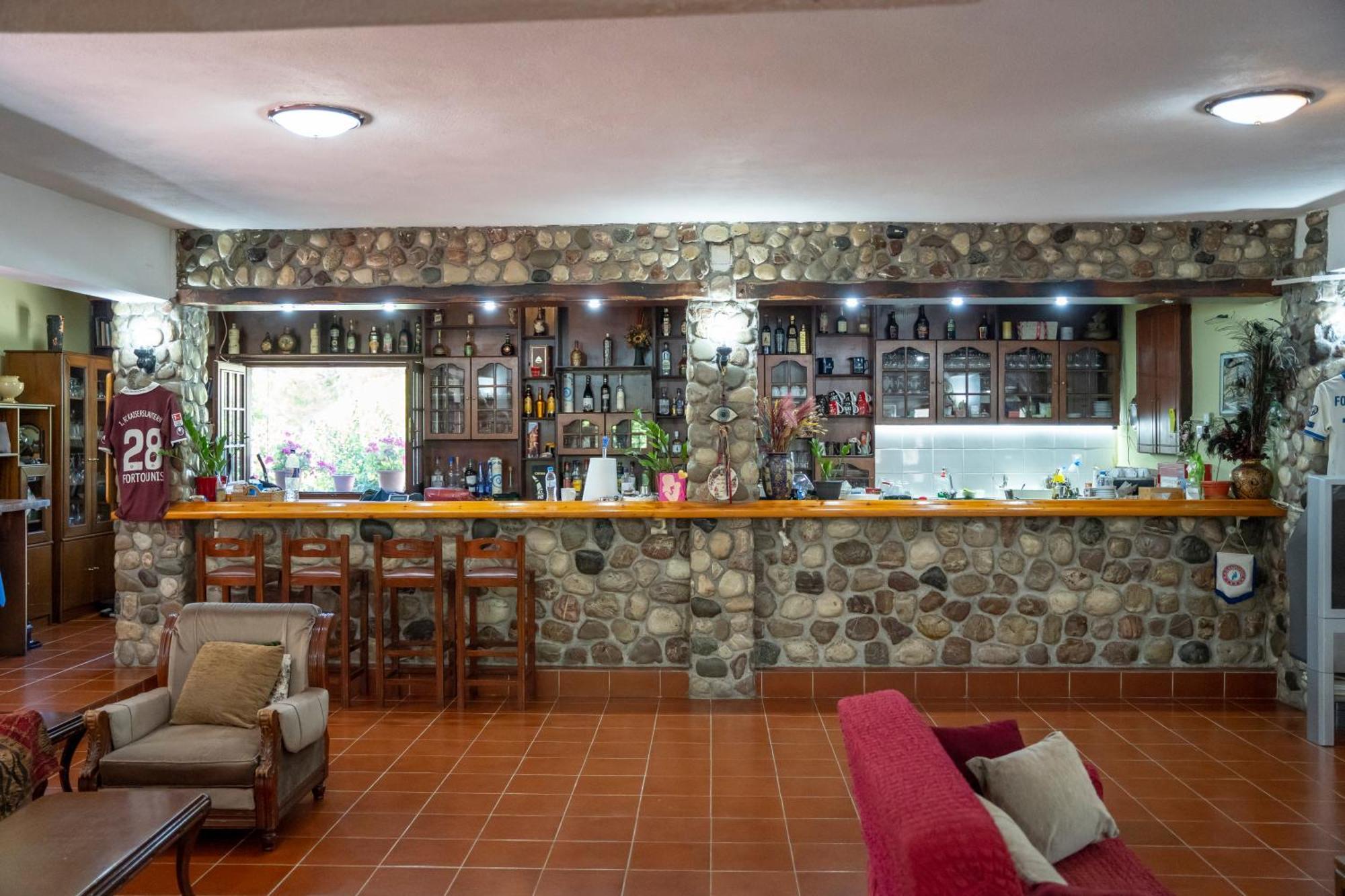 Guest house Pineas 3*