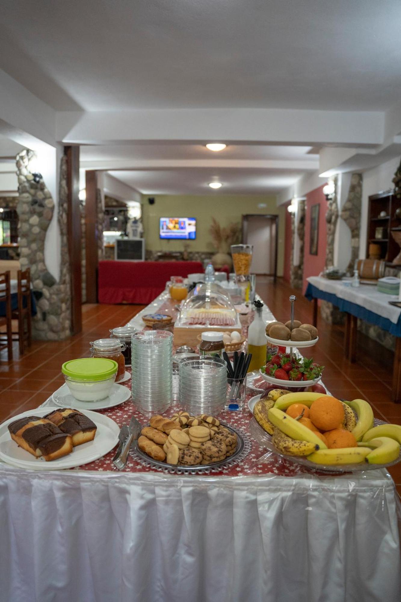 Guest house Pineas