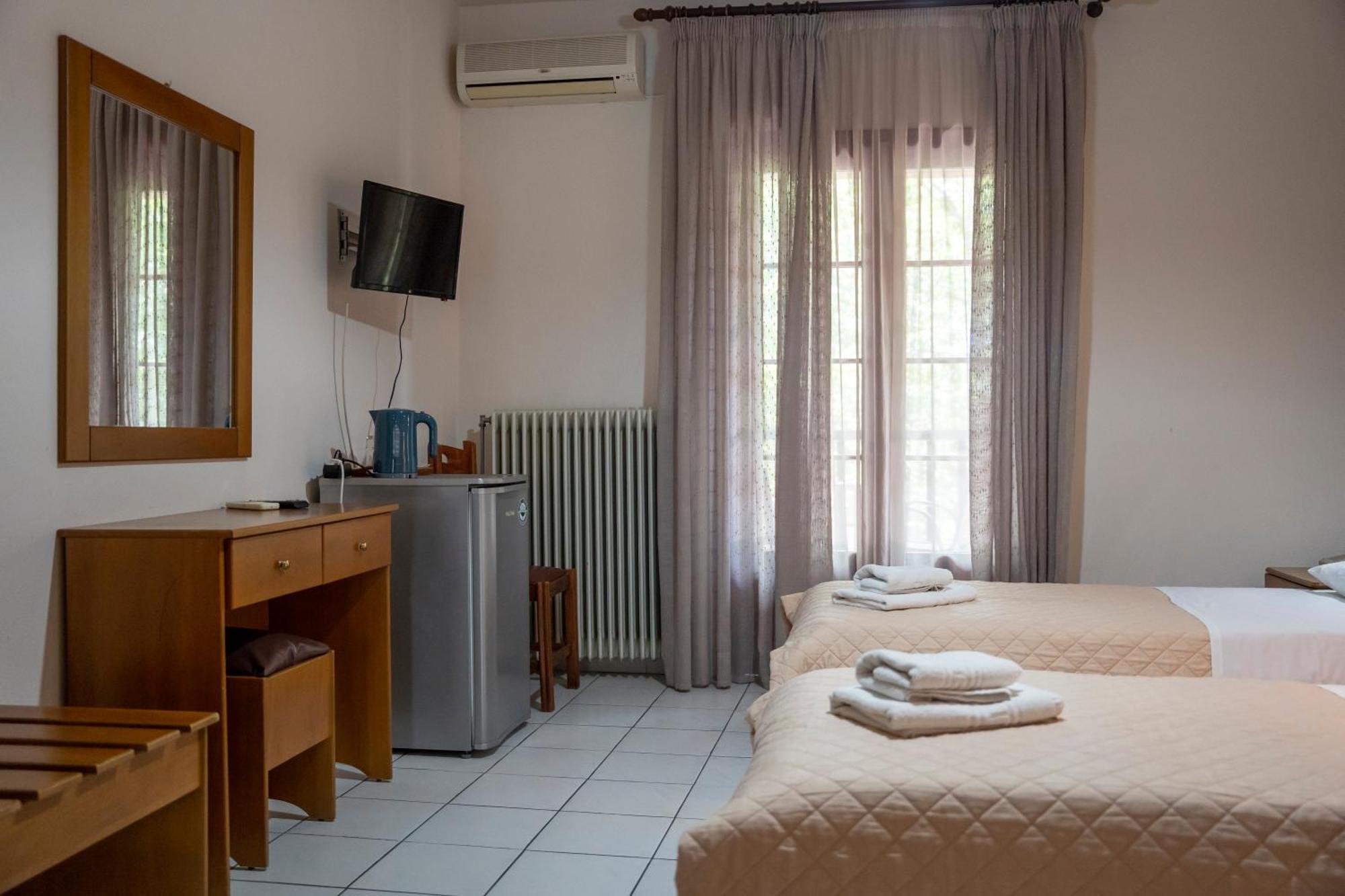 Pineas Guest house 3*