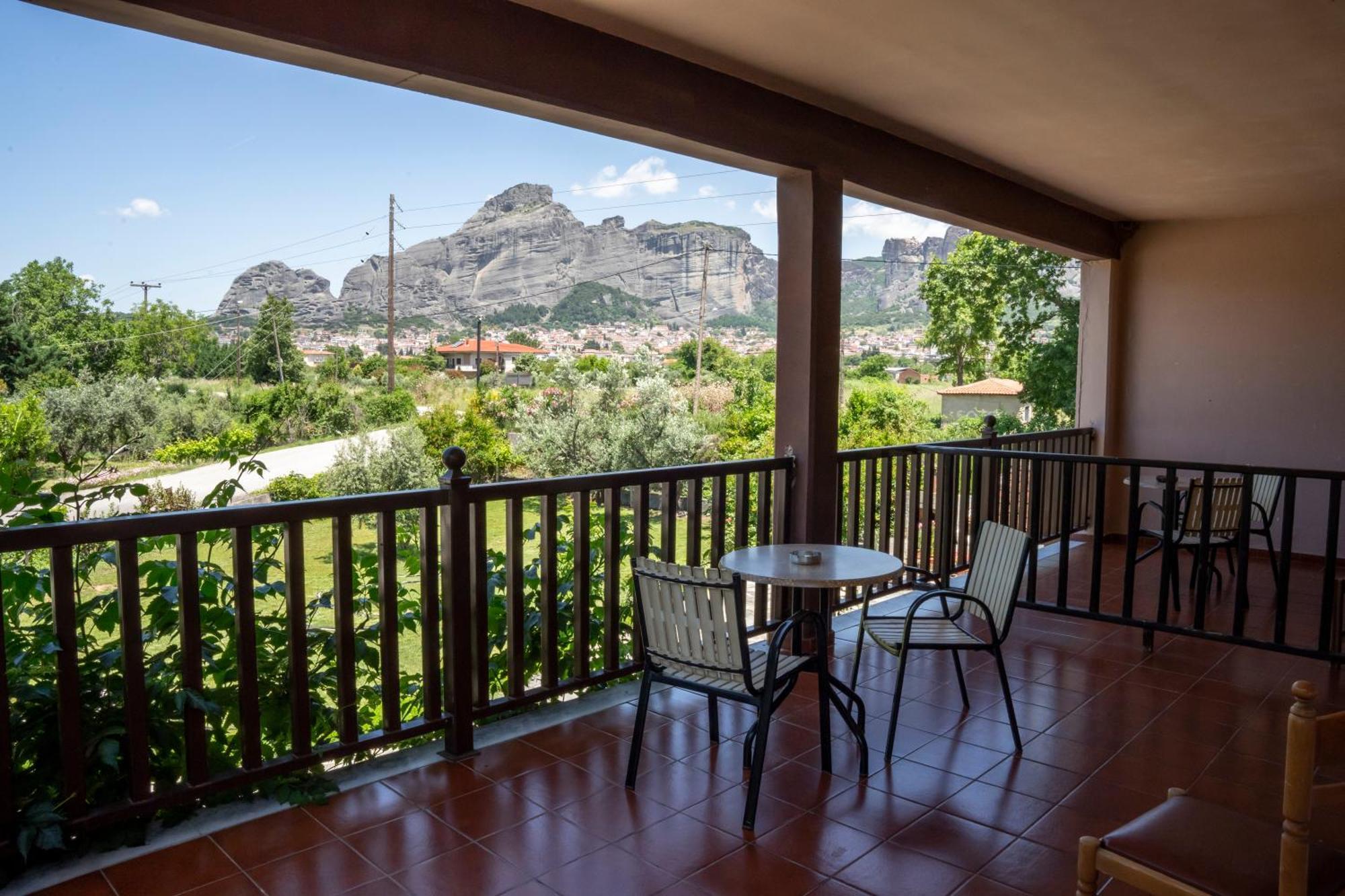Pineas Guest house