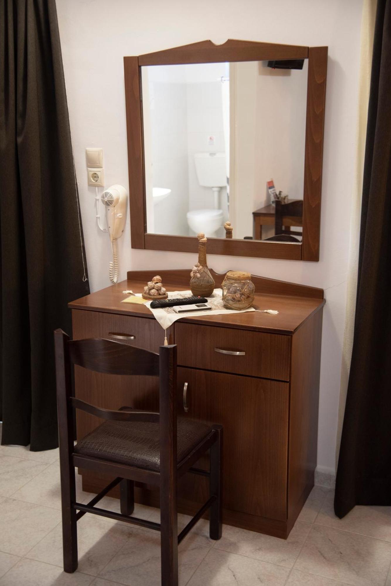 Nikos Studios Guest house