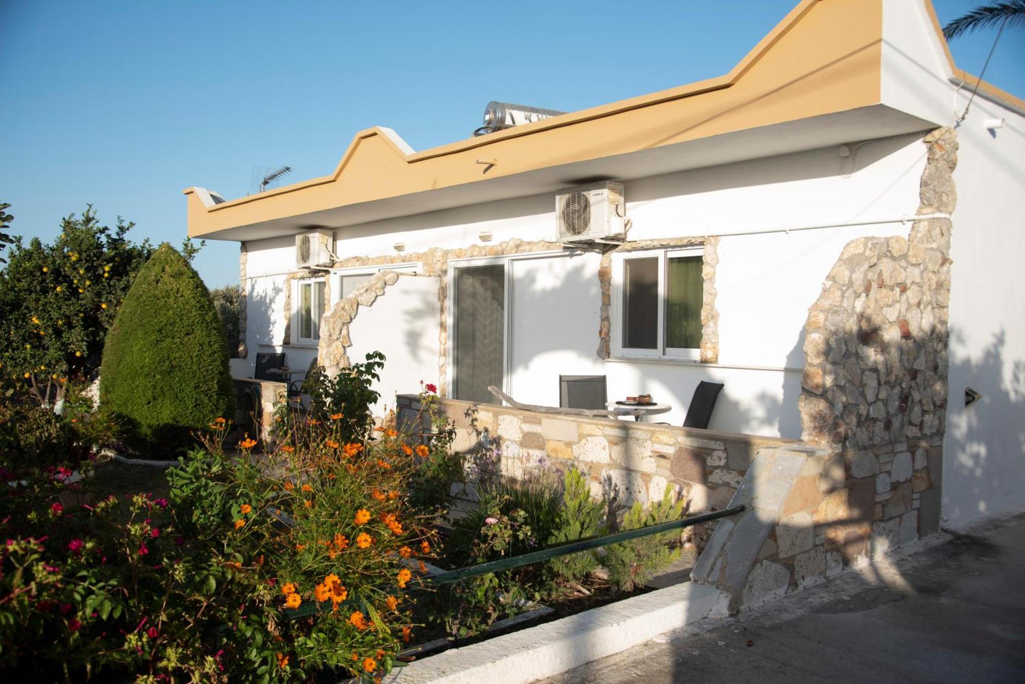 Guest house Nikos Studios
