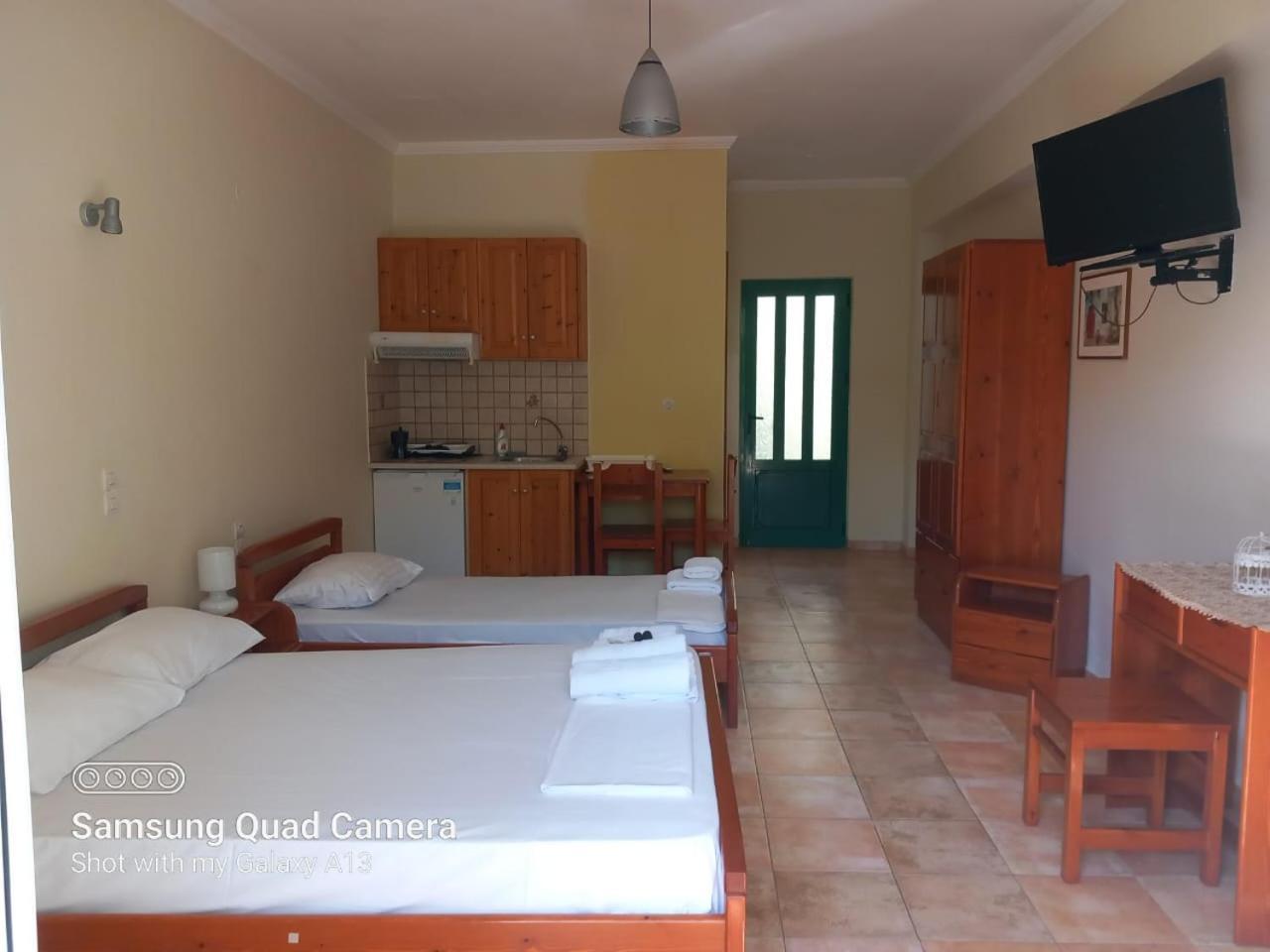Aparthotel Lenia Kalamitsi (Lefkada)