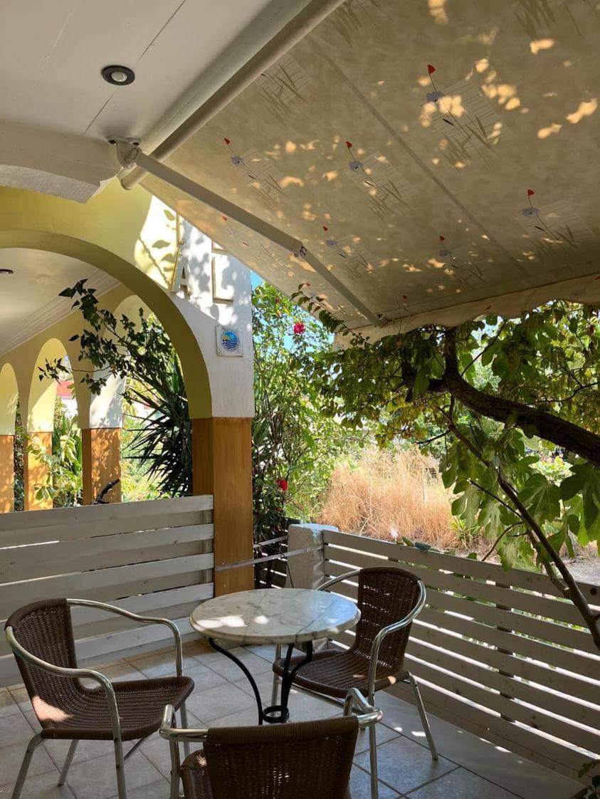 Lenia 2* Kalamitsi (Lefkada)