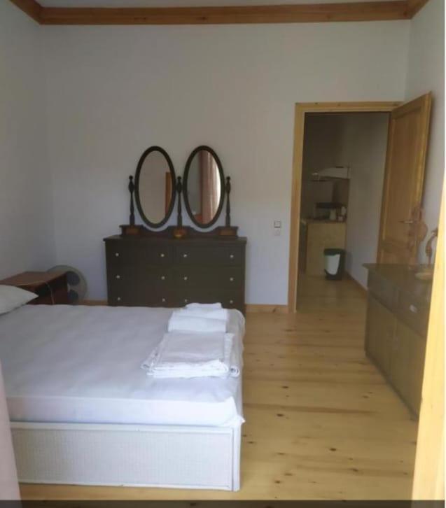 Lenia 2* Kalamitsi (Lefkada)