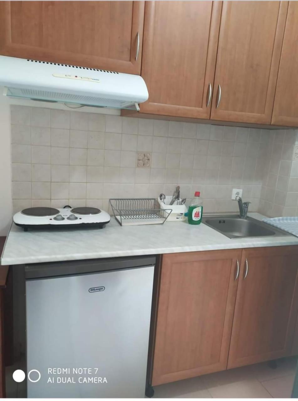 Lenia Aparthotel 2*