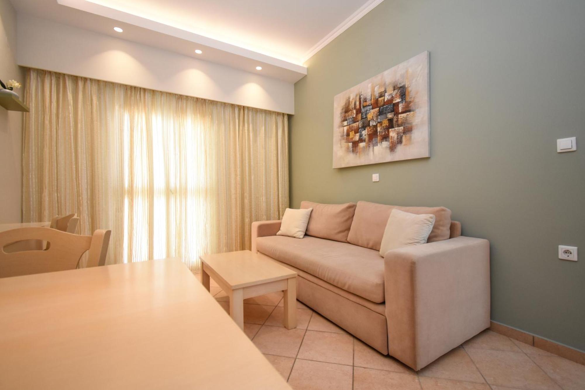 Elena Village Aparthotel