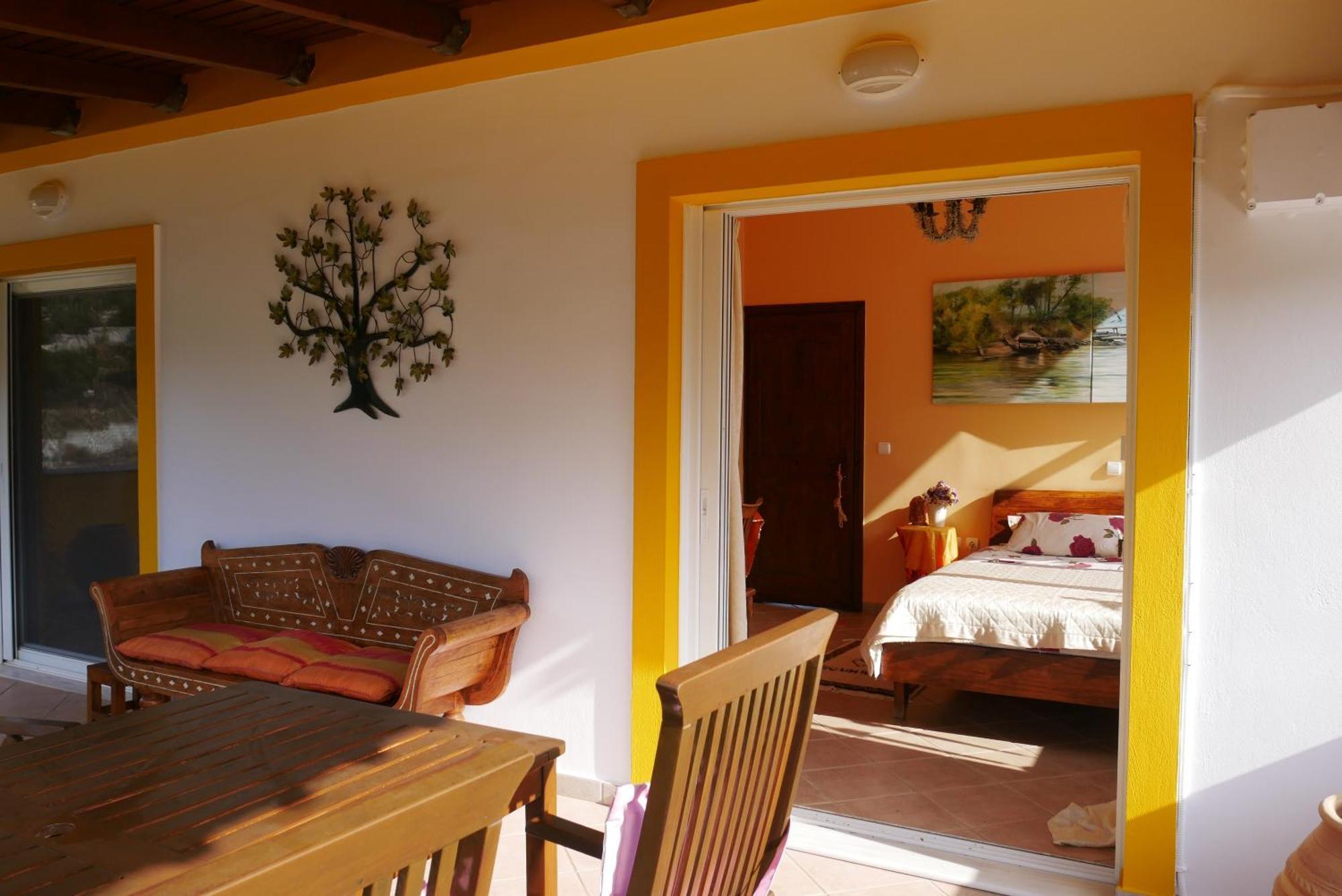 Casa Di Luce Bed & Breakfast