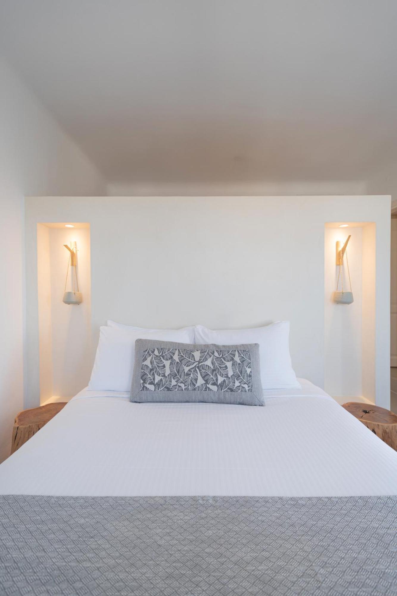 White & Co Santorini