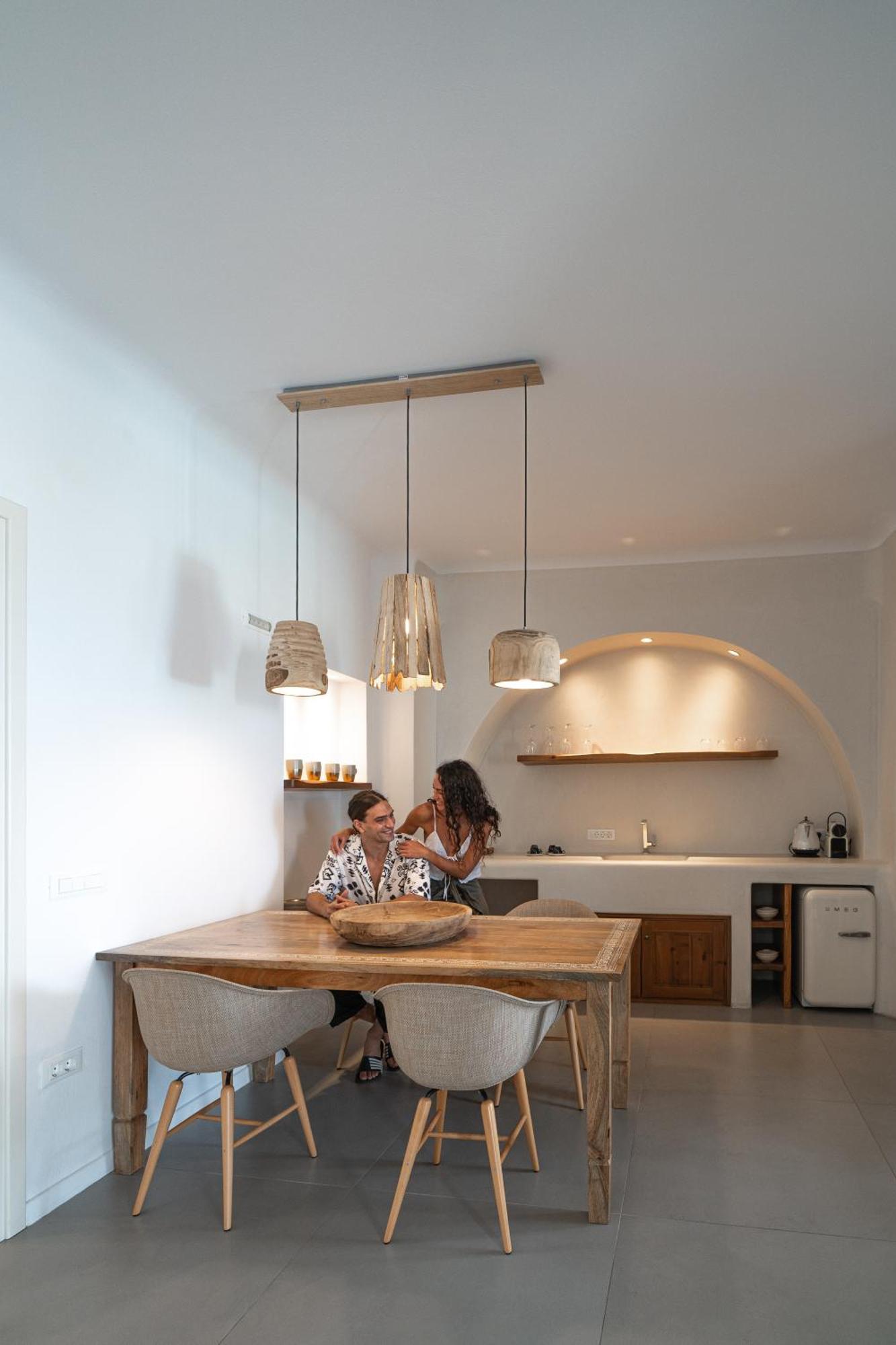 White & Co Santorini Villa Pyrgos Kallistis
