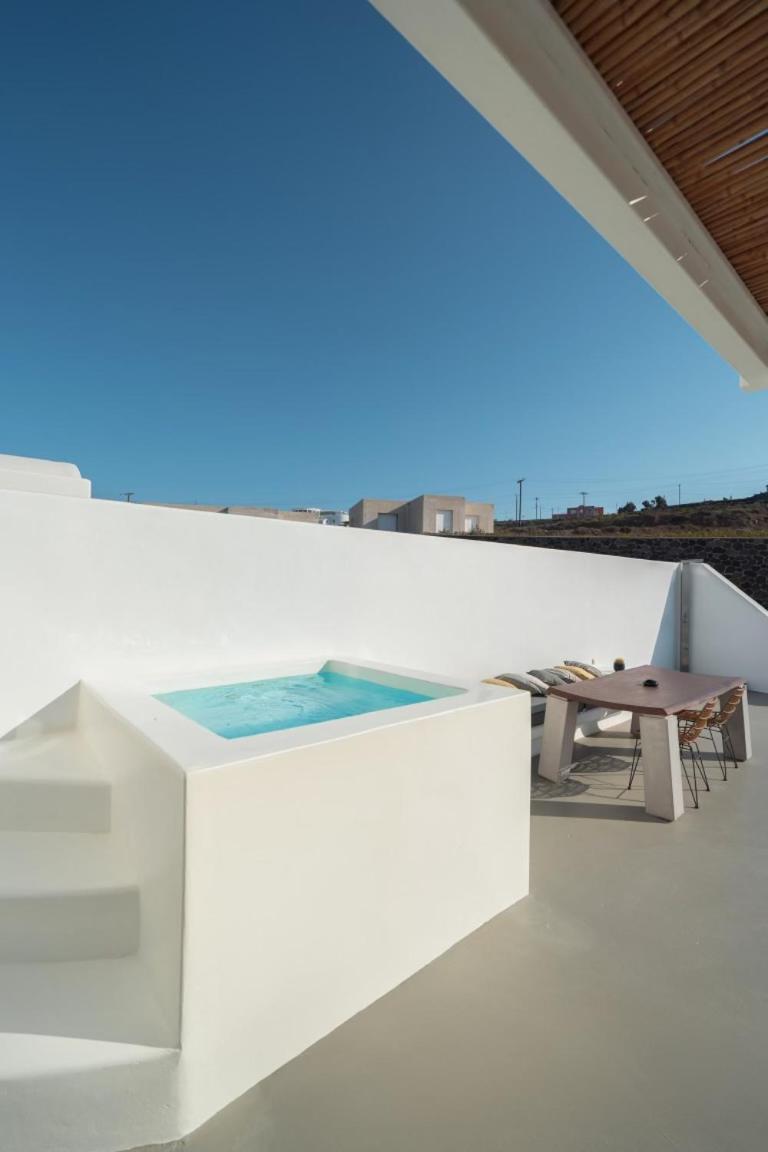 White & Co Santorini
